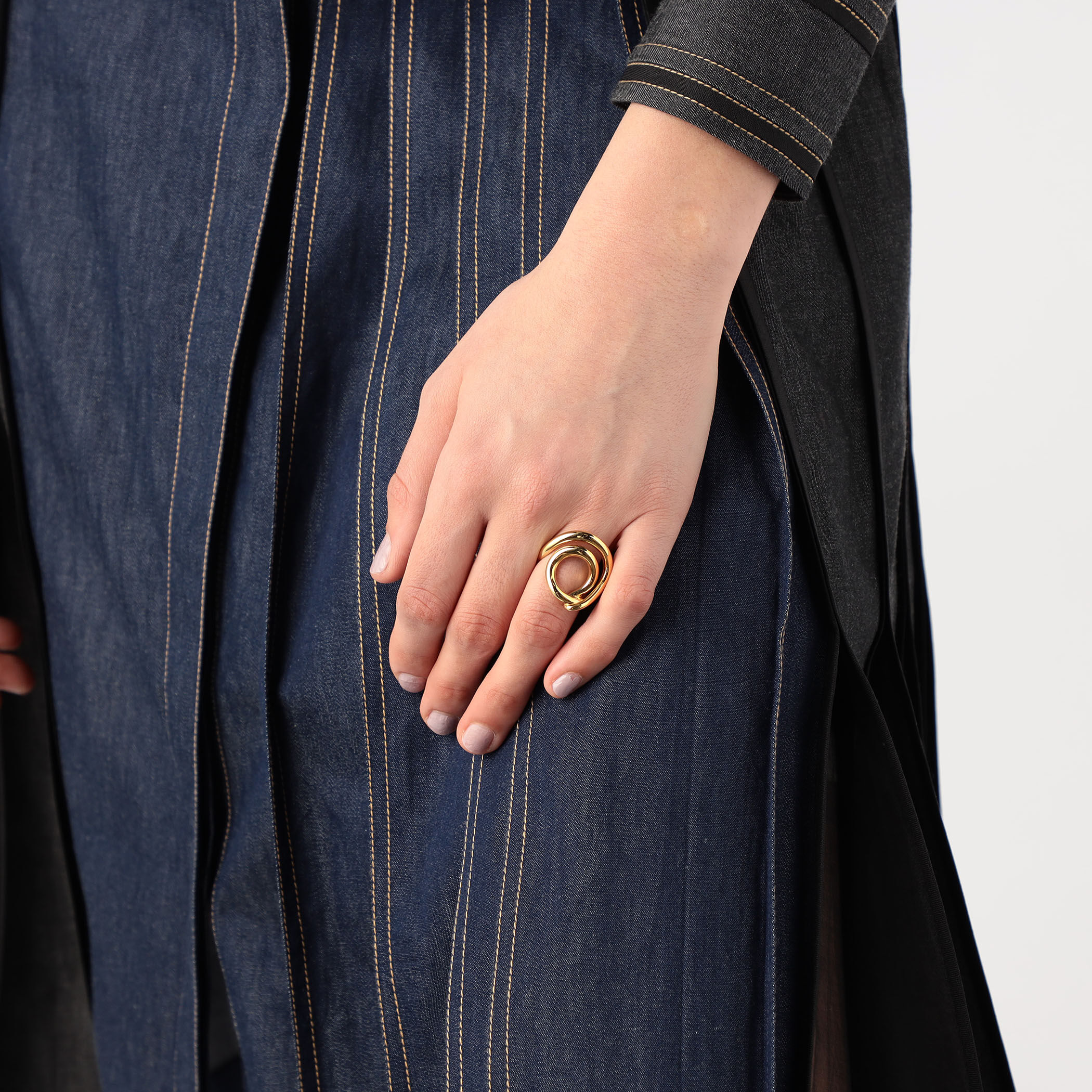 Charlotte Chesnais BAGUE LASSO リング｜トゥモローランド 公式通販