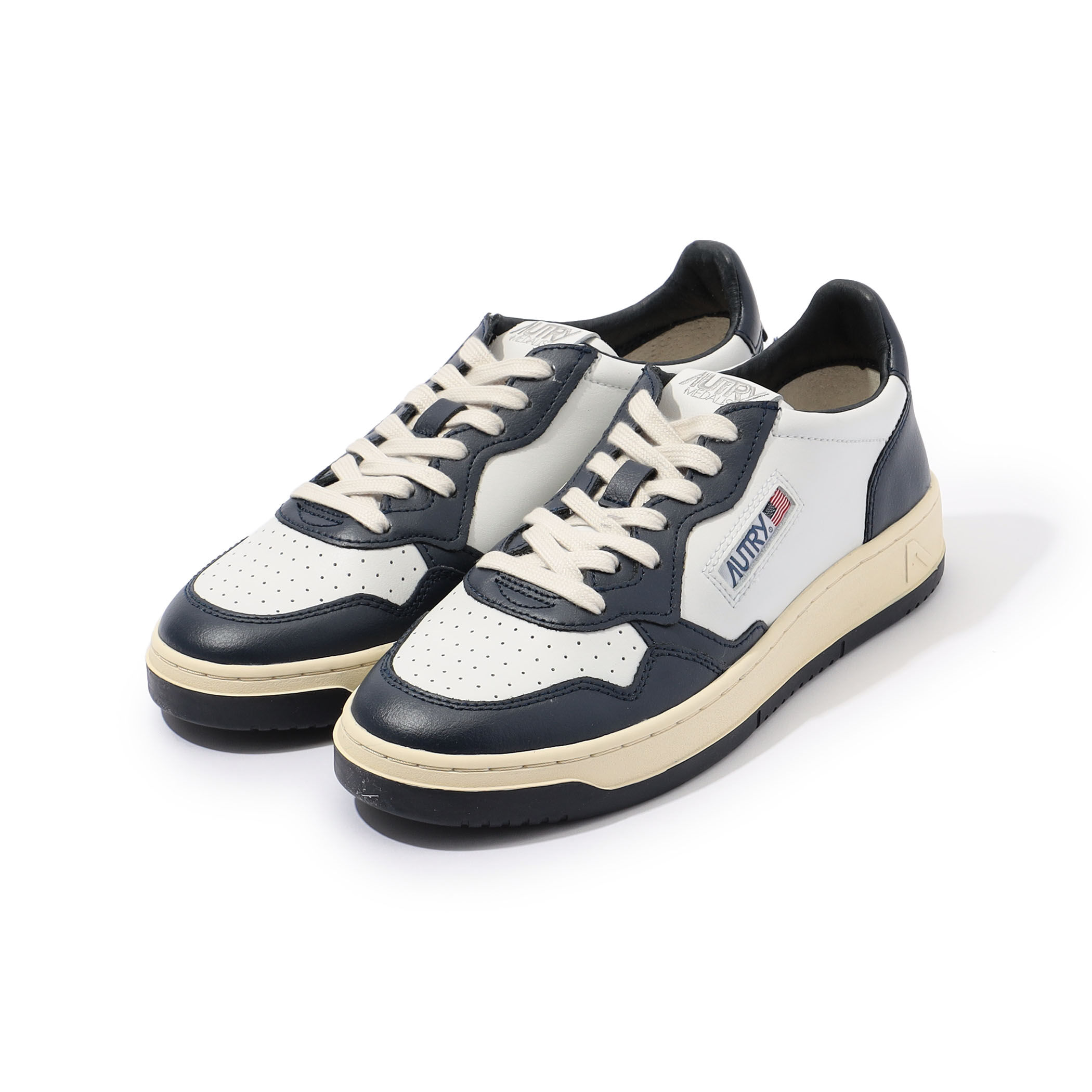〈AUTRY〉メダリスト ロー スニーカー（関税込み） AUTRY スニーカー 「AUTRY/オートリー」MEDALIST LOW LEATHER