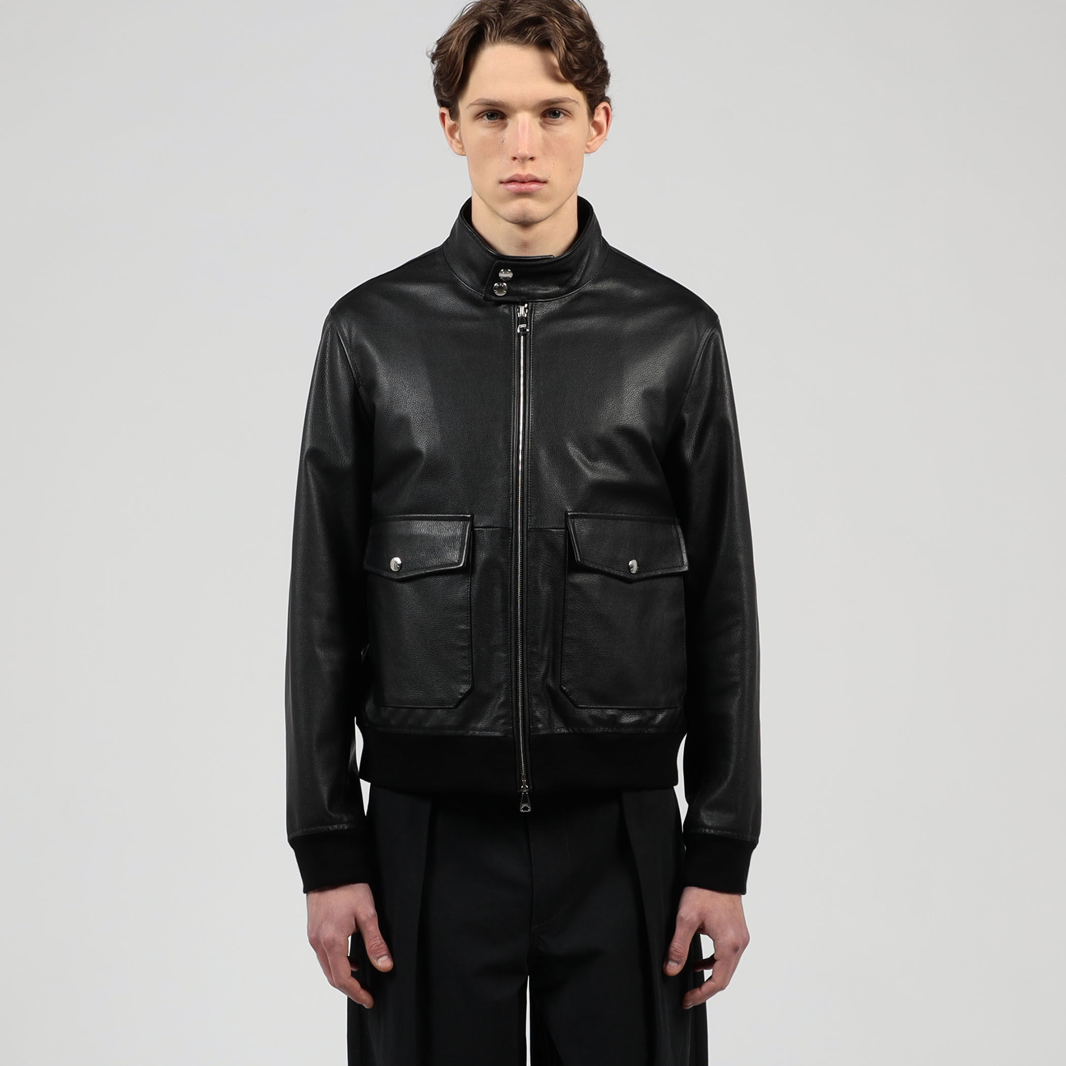 別注】EMMETI GREYSON カーフ ドライビングブルゾン｜トゥモローランド