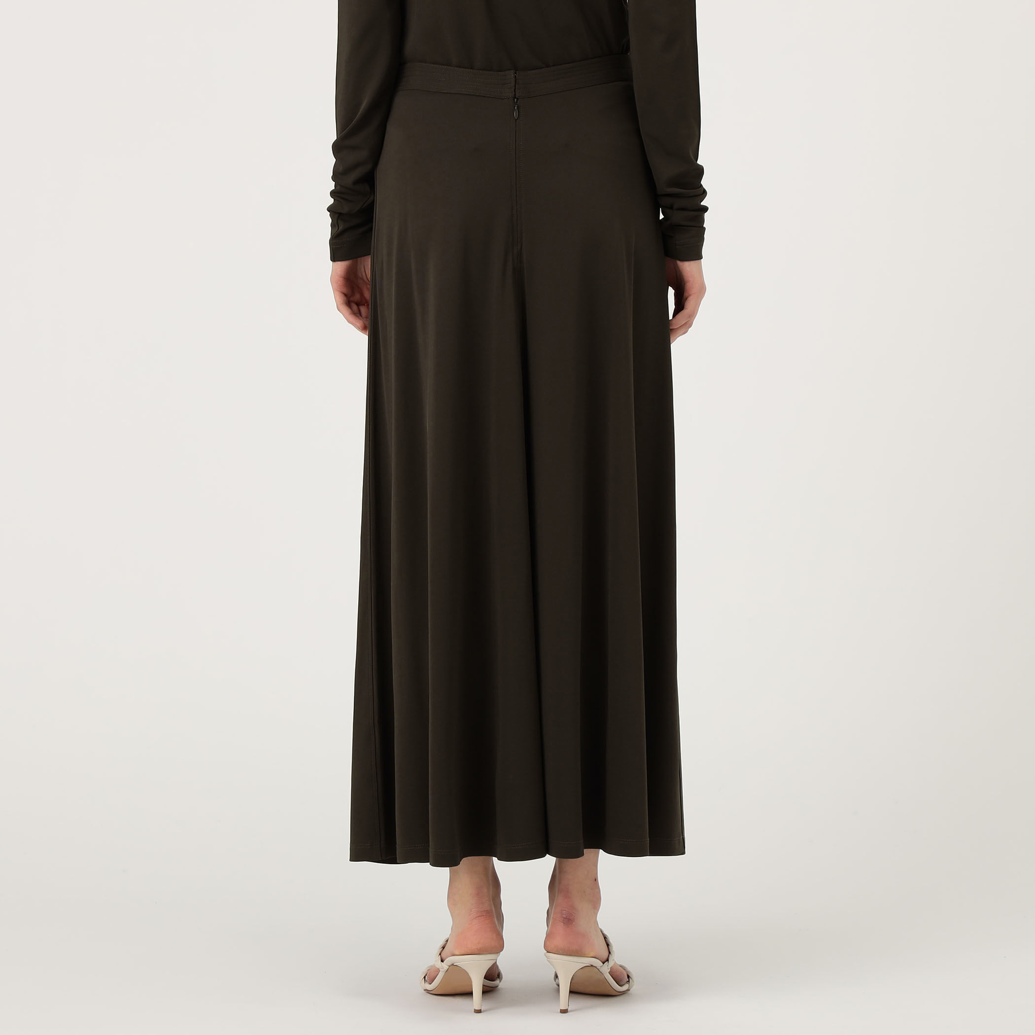 TOTEME Fluid jersey スカート｜トゥモローランド 公式通販