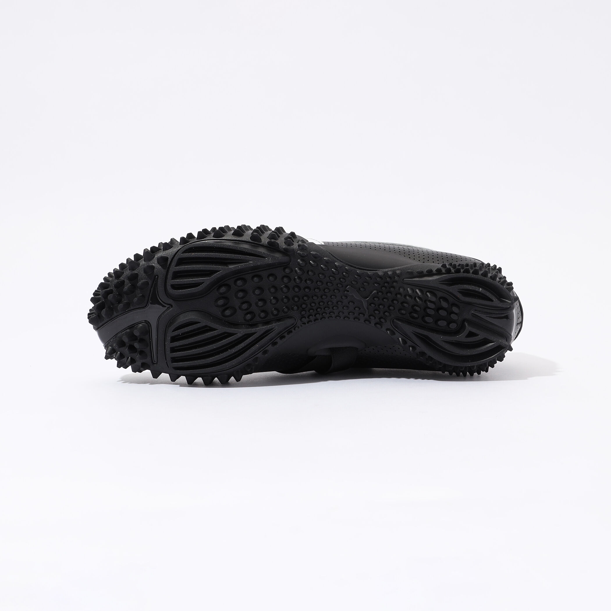 ネムムVUIT黒セフリー PUMA MOSTRO PERF スニーカー｜トゥモローランド 公式通販