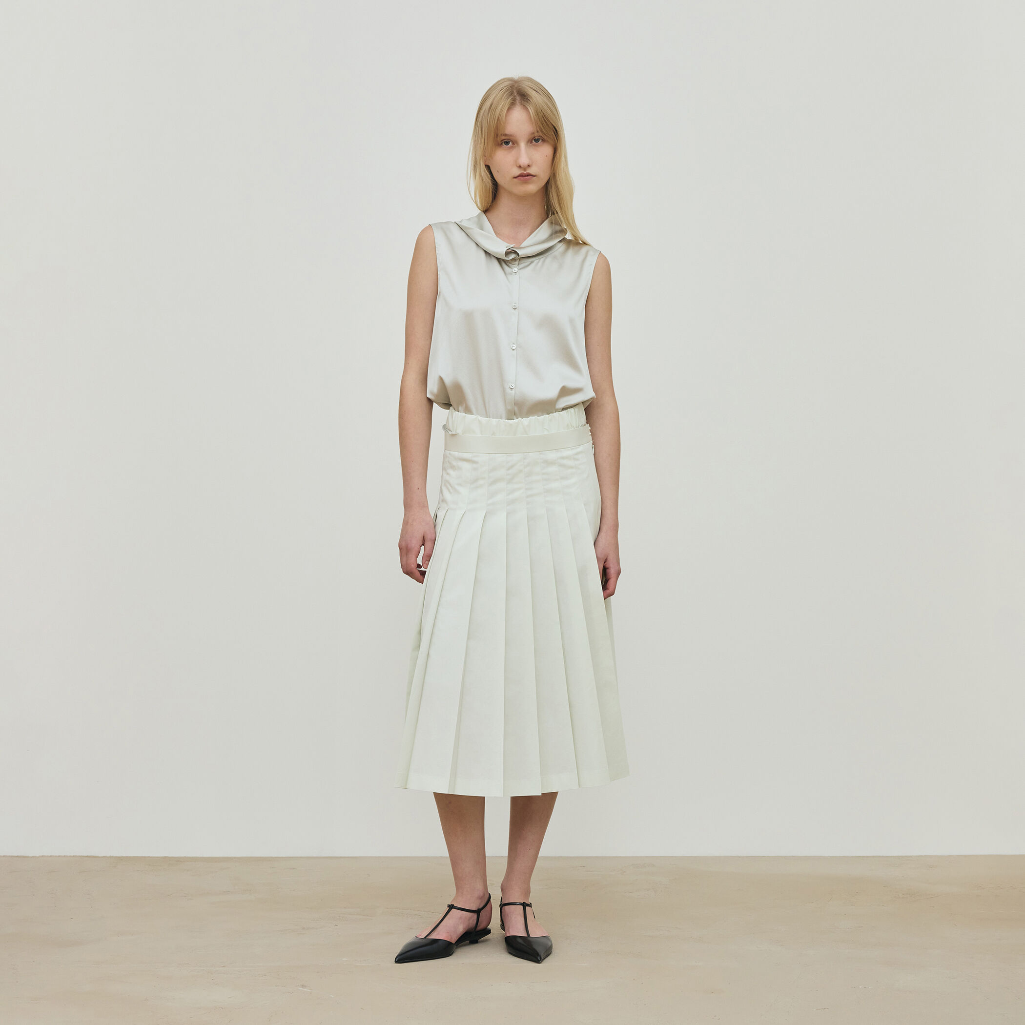 スビンコットンツイル プリーツスカート｜トゥモローランド 公式通販