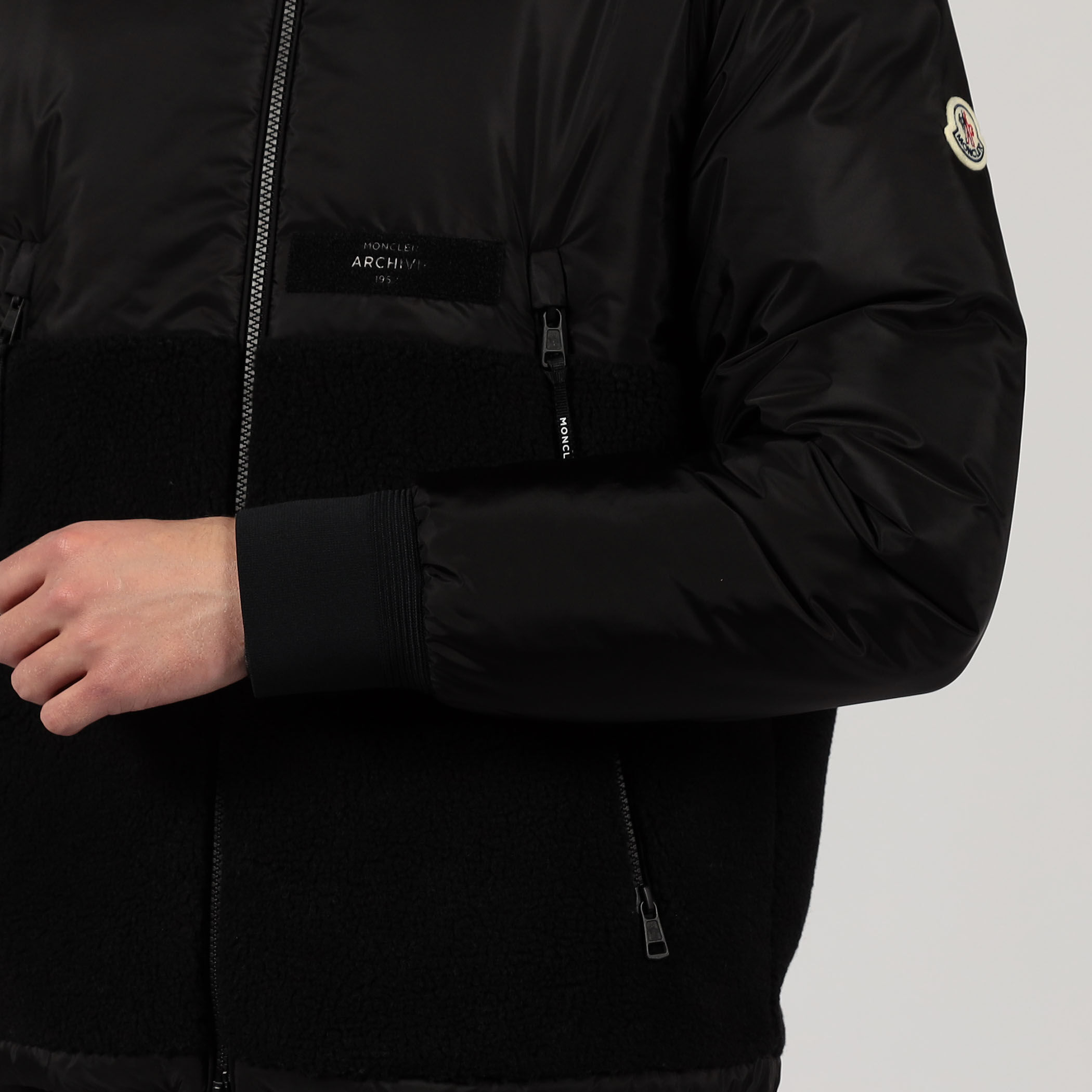 MONCLER VALLORCH JACKET ナイロン ダウンジャケット