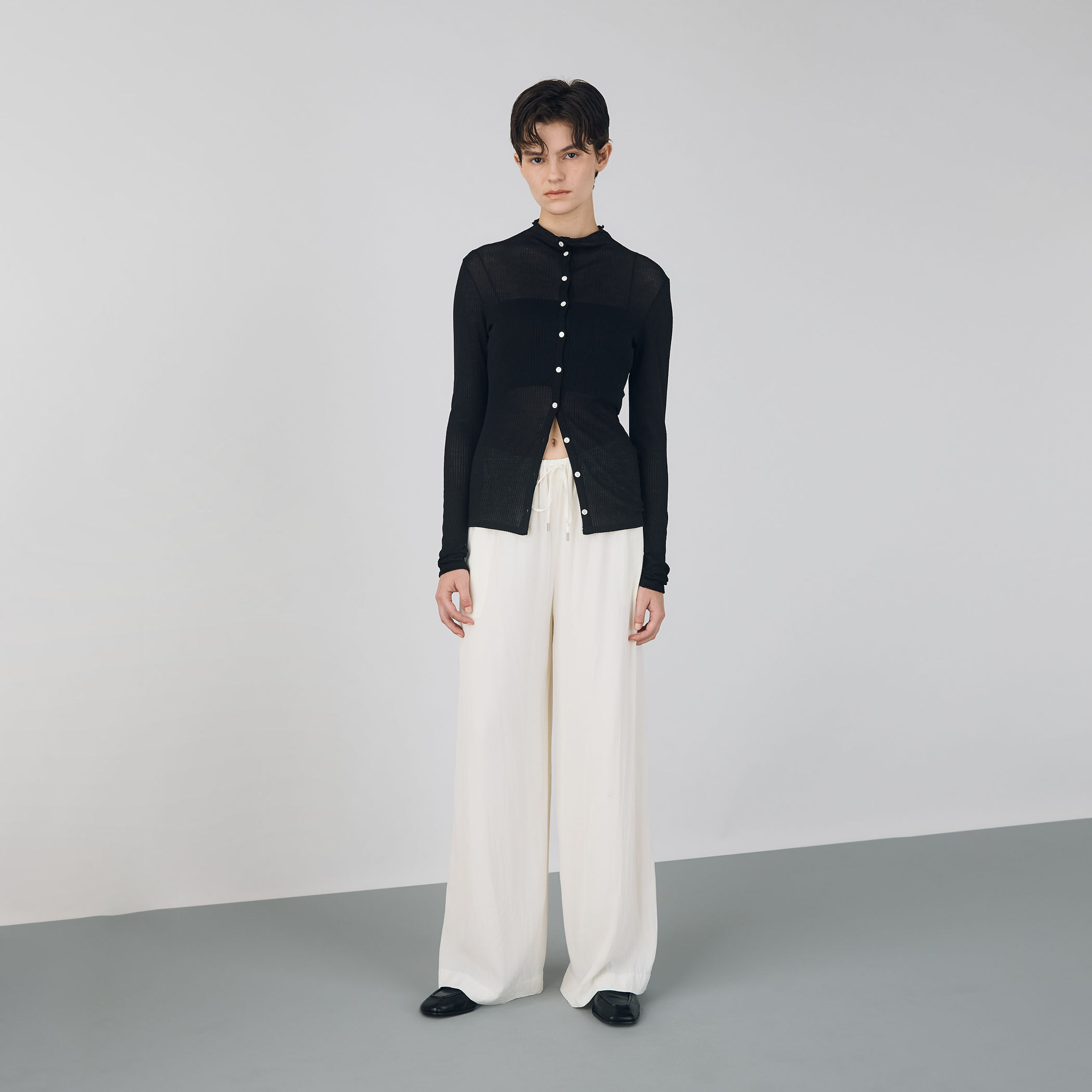 ライトシアーサッカー ボトルネックカーディガン｜トゥモローランド