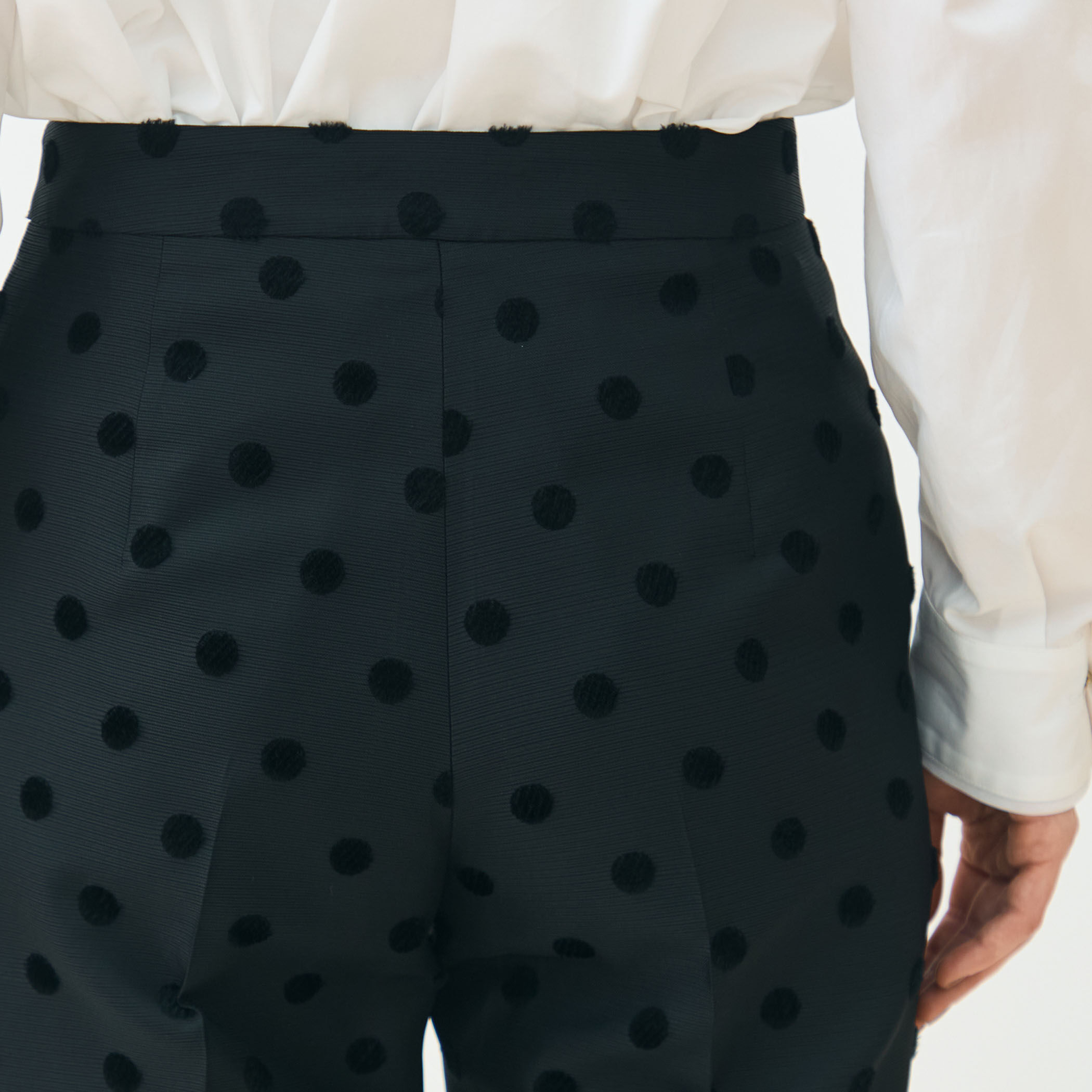 モールポルカドット ベルストレートパンツ｜トゥモローランド 公式通販