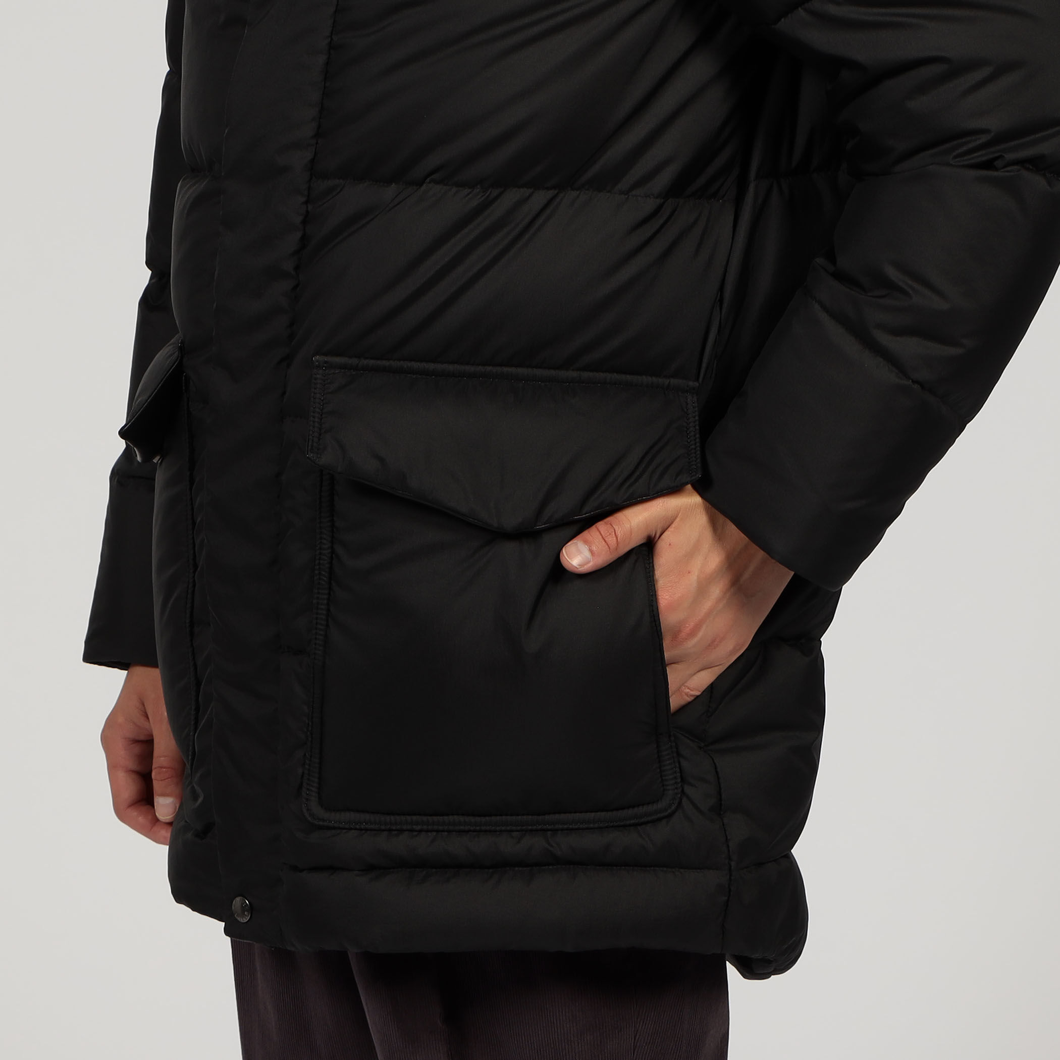 別注】EMMETI ナイロン フーデットダウンコート｜トゥモローランド