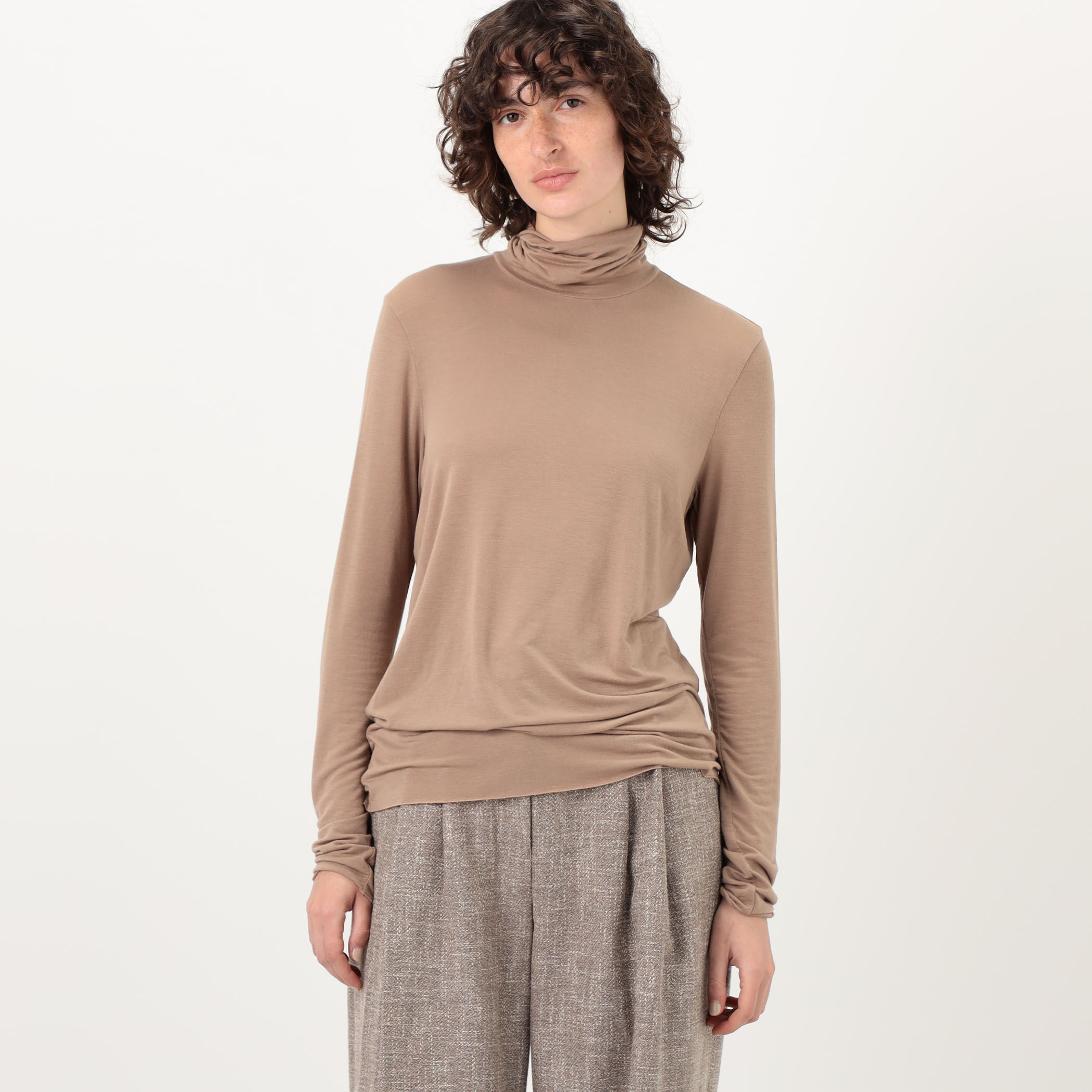 ドミネーター KristenseN DU NORD タートルネックプルオーバー｜トゥモローランド