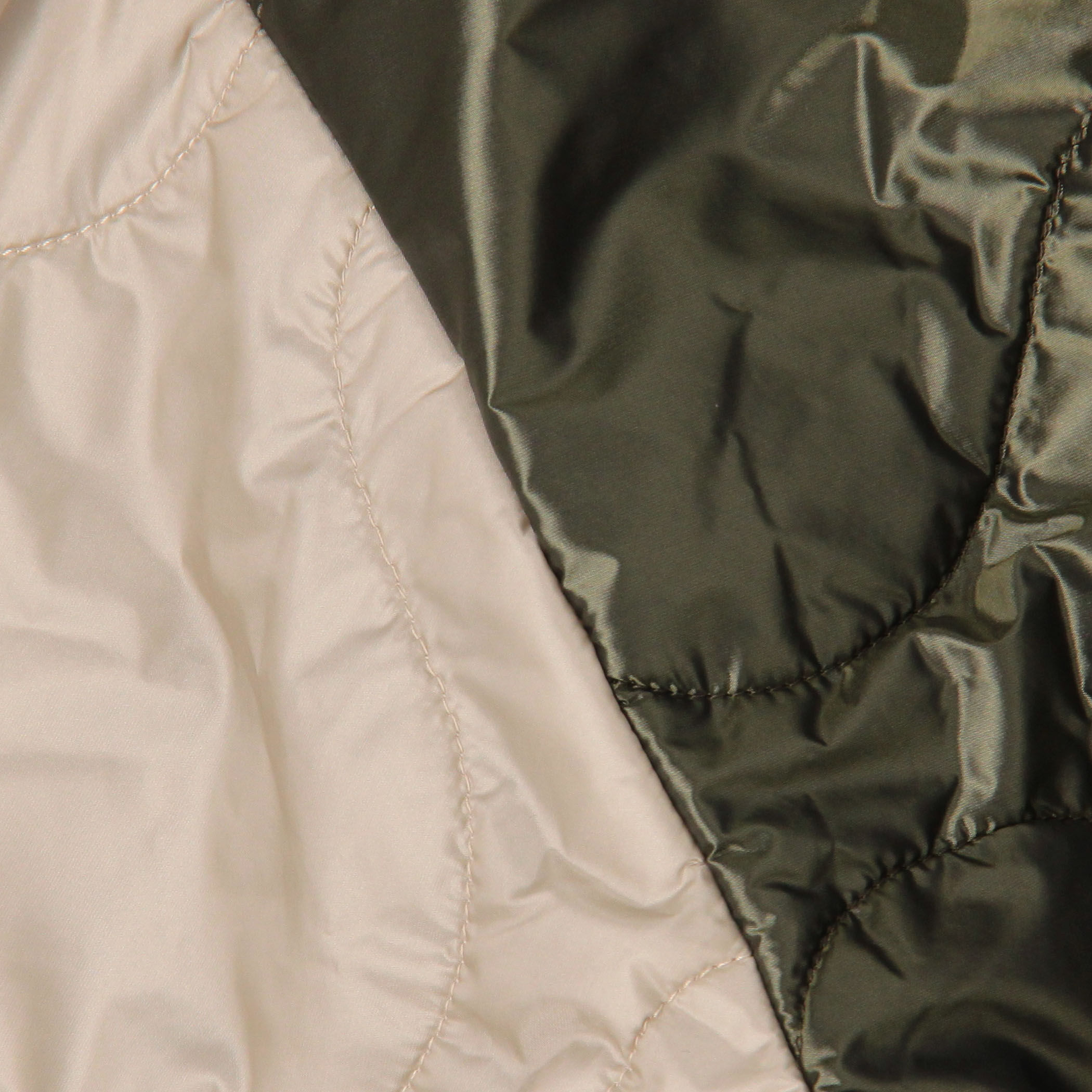 別注】MARFA STANCE PARACHUTE QUILTED BOMBER｜トゥモローランド 公式