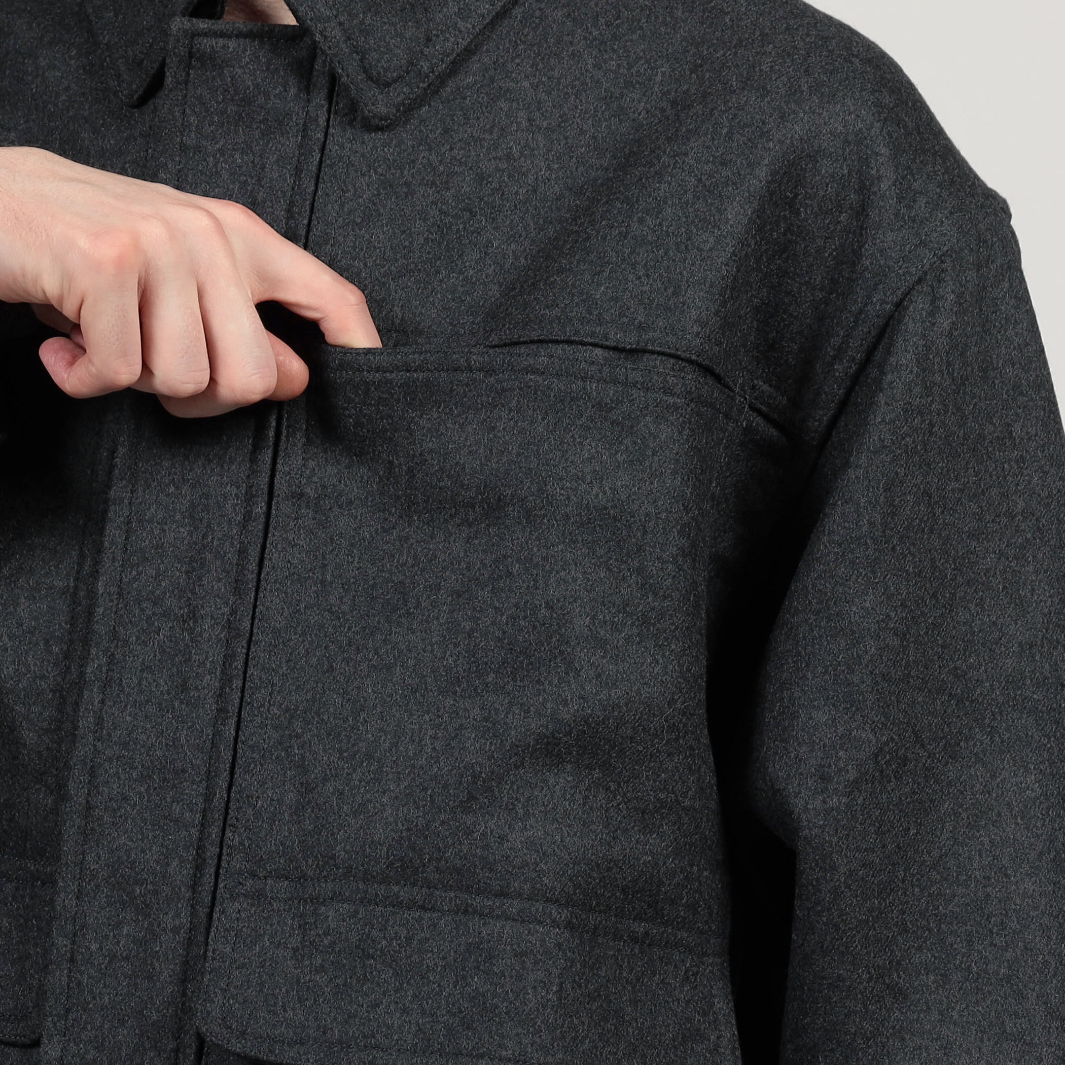 □ウールメルトン ショートブルゾン｜トゥモローランド 公式通販