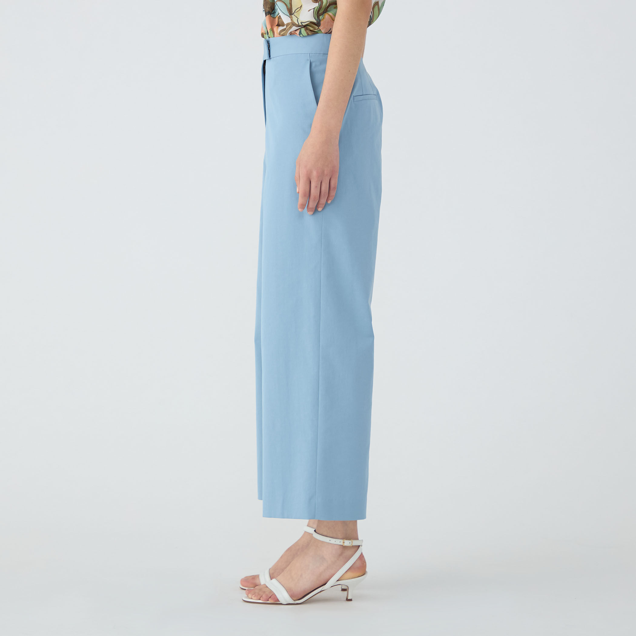 ドライツイル セミワイドパンツ｜トゥモローランド 公式通販