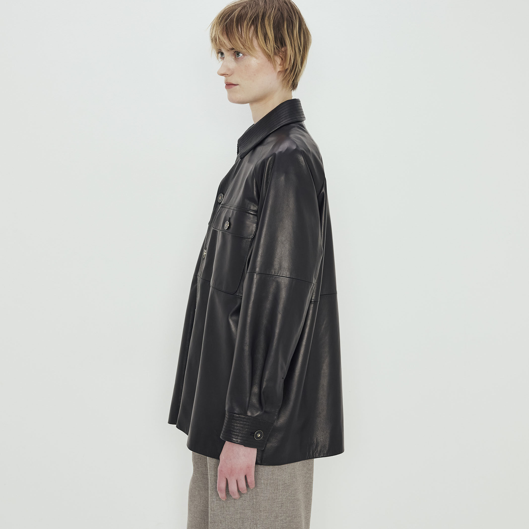 ラムレザー オーバーサイズジャケット｜トゥモローランド 公式通販