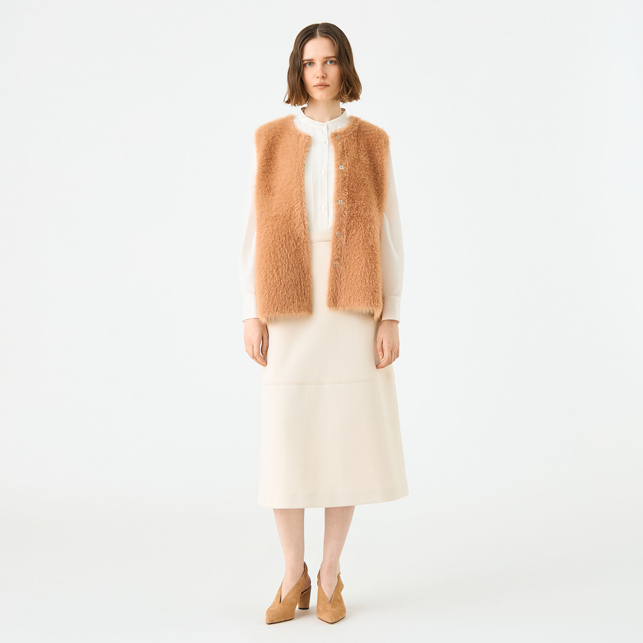 フェザーヤーン ペプラムベスト｜トゥモローランド 公式通販