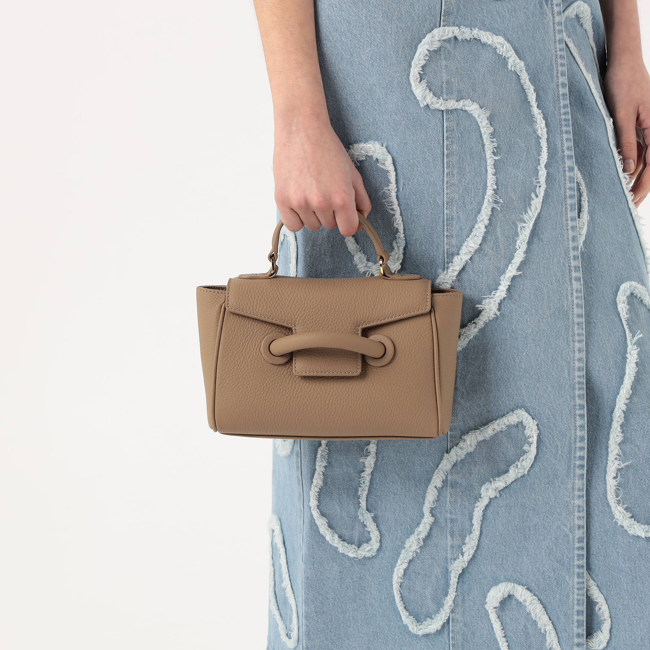 別注】VASIC EVER MINI MINI ハンドバッグ｜トゥモローランド 公式通販