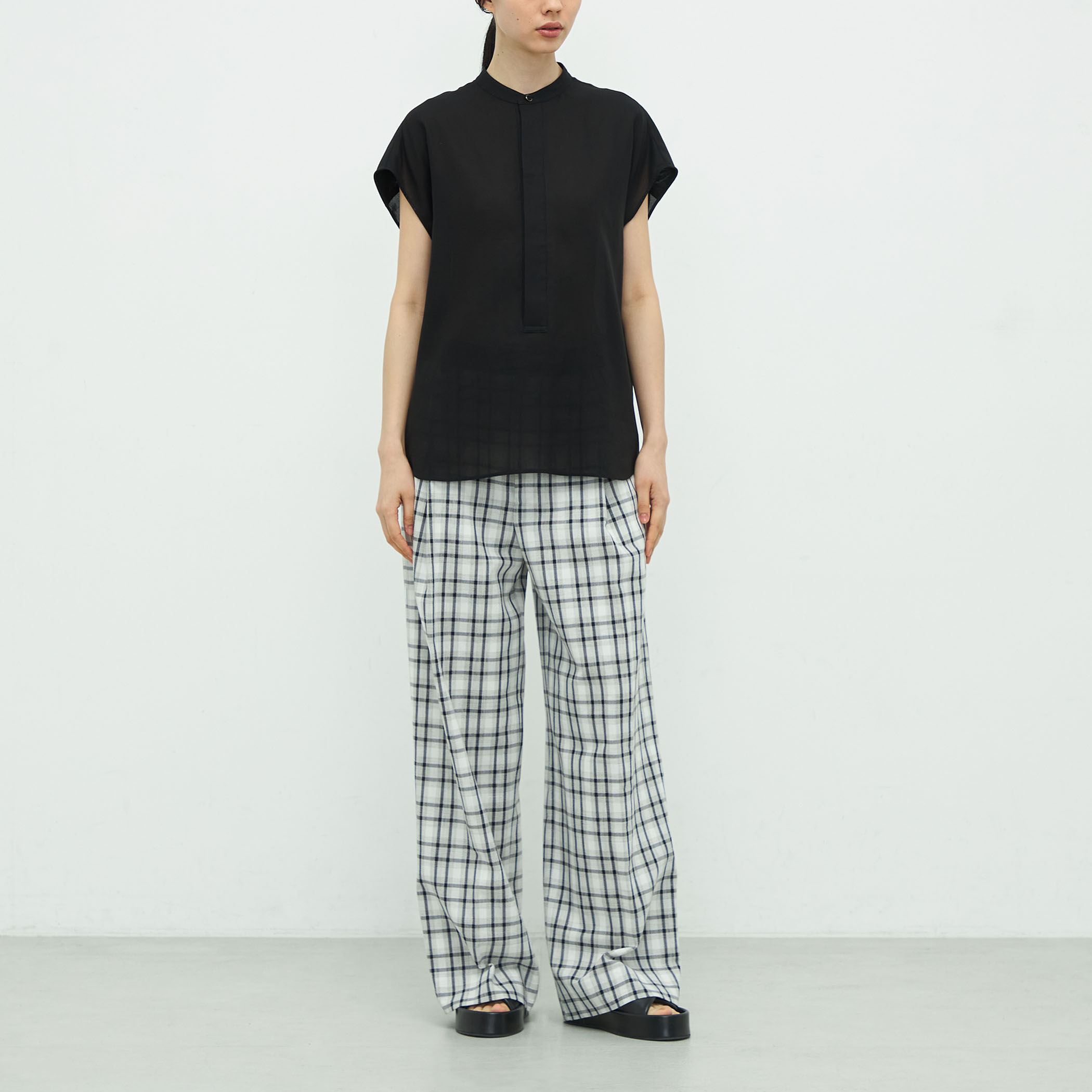 今季　トゥモローランドビー　ボイルダブルクロス オーバーサイズブラウス　TB ボイルダブルクロス オーバーサイズブラウス | TOMORROWLAND .B