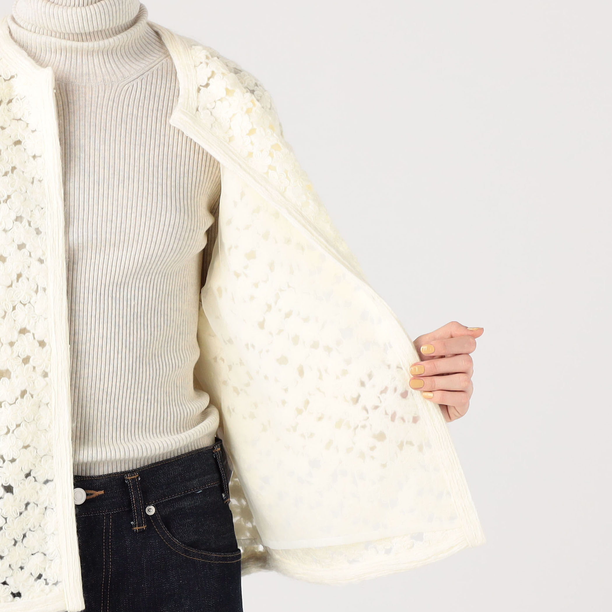 トゥモローランド Ballseyノーカラージャケット（ホワイト、バイカラー） トゥモローランド ballsey ノーカラージャケット - メルカリ