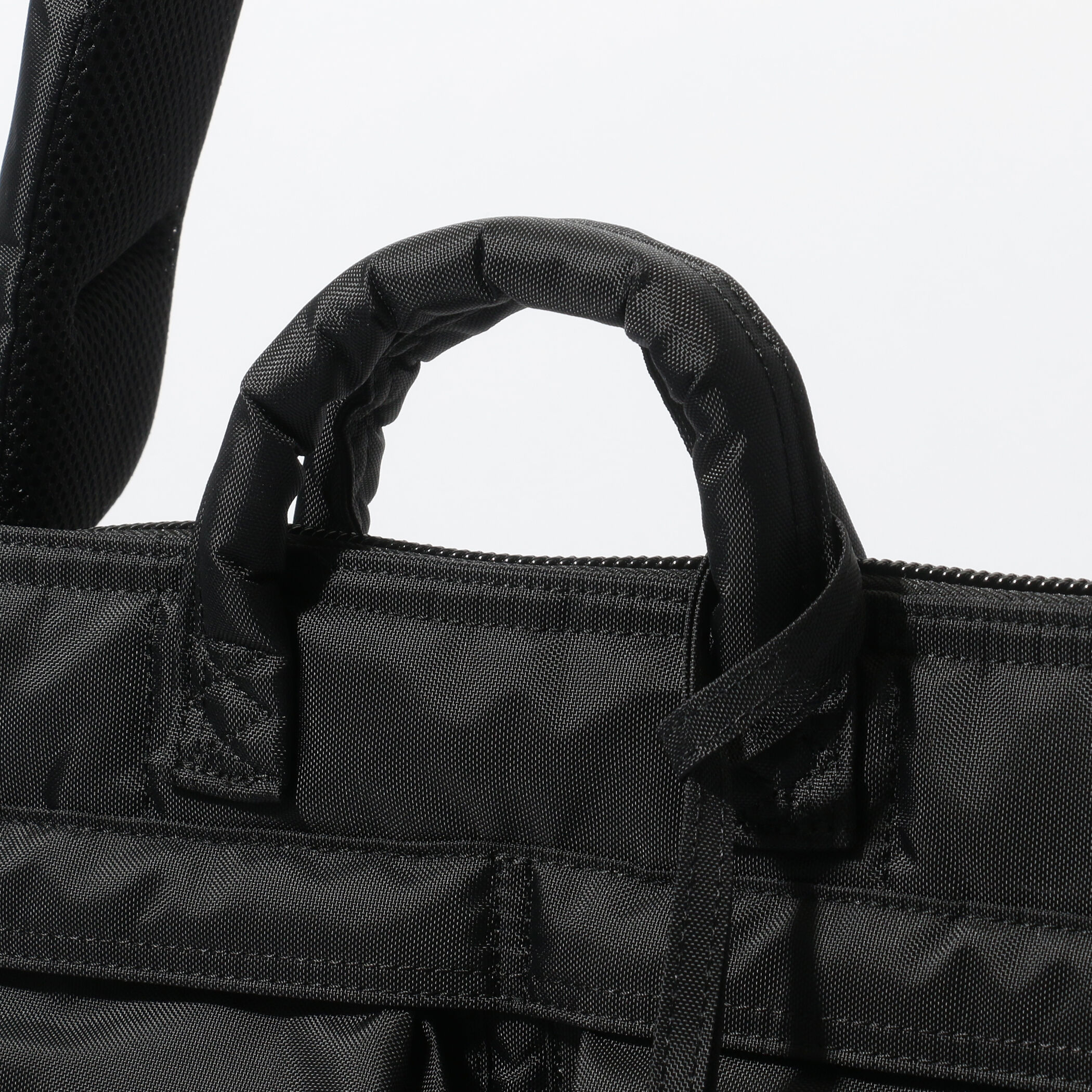 HYKE×PORTER HELMET BAG｜トゥモローランド 公式サイト