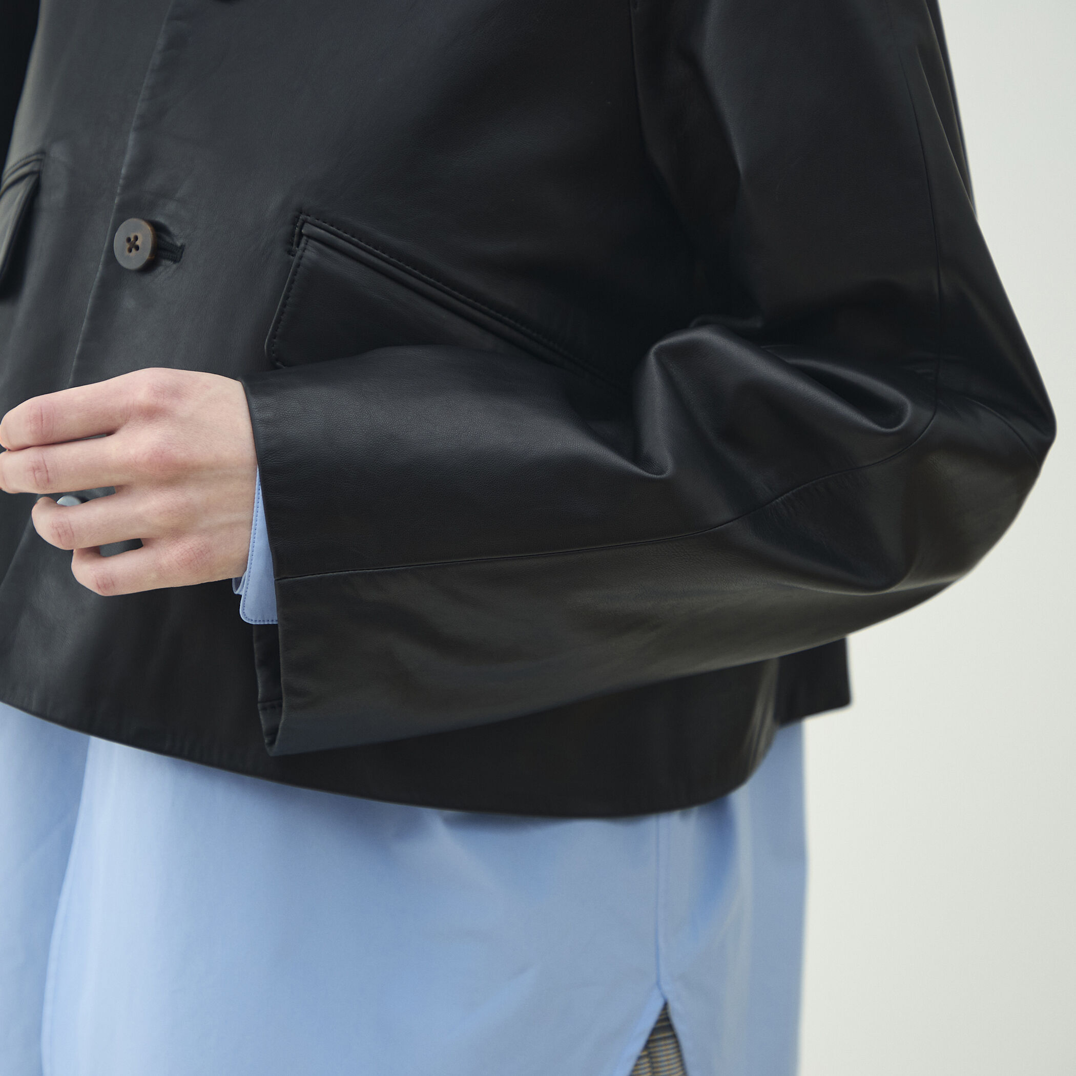 MONZIES レザーショートジャケット｜トゥモローランド 公式通販