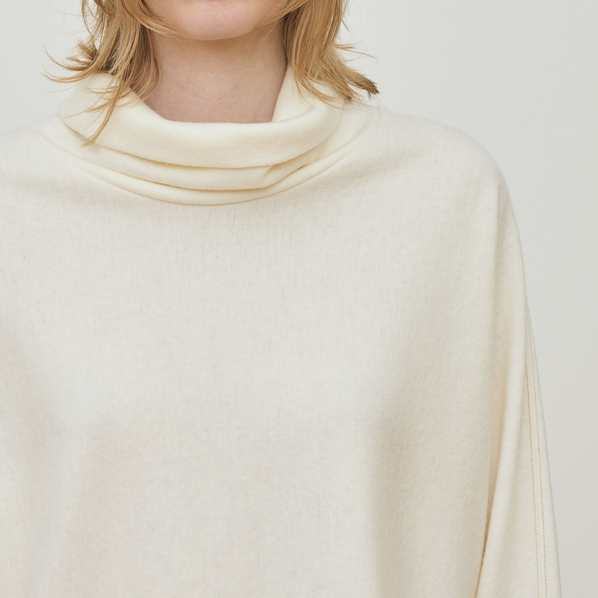 ニットコンビネーション タートルネックプルオーバー