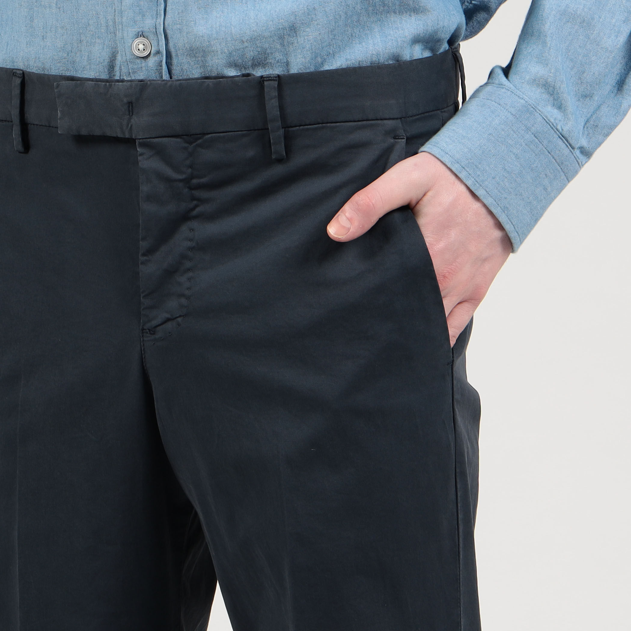 【新品　タグ付き】PT TRINO リネンコットン　パンツ　ボタンフライ　黒 PT TORINO コットンナイロンストレッチ スリムスラックス ACTIVE