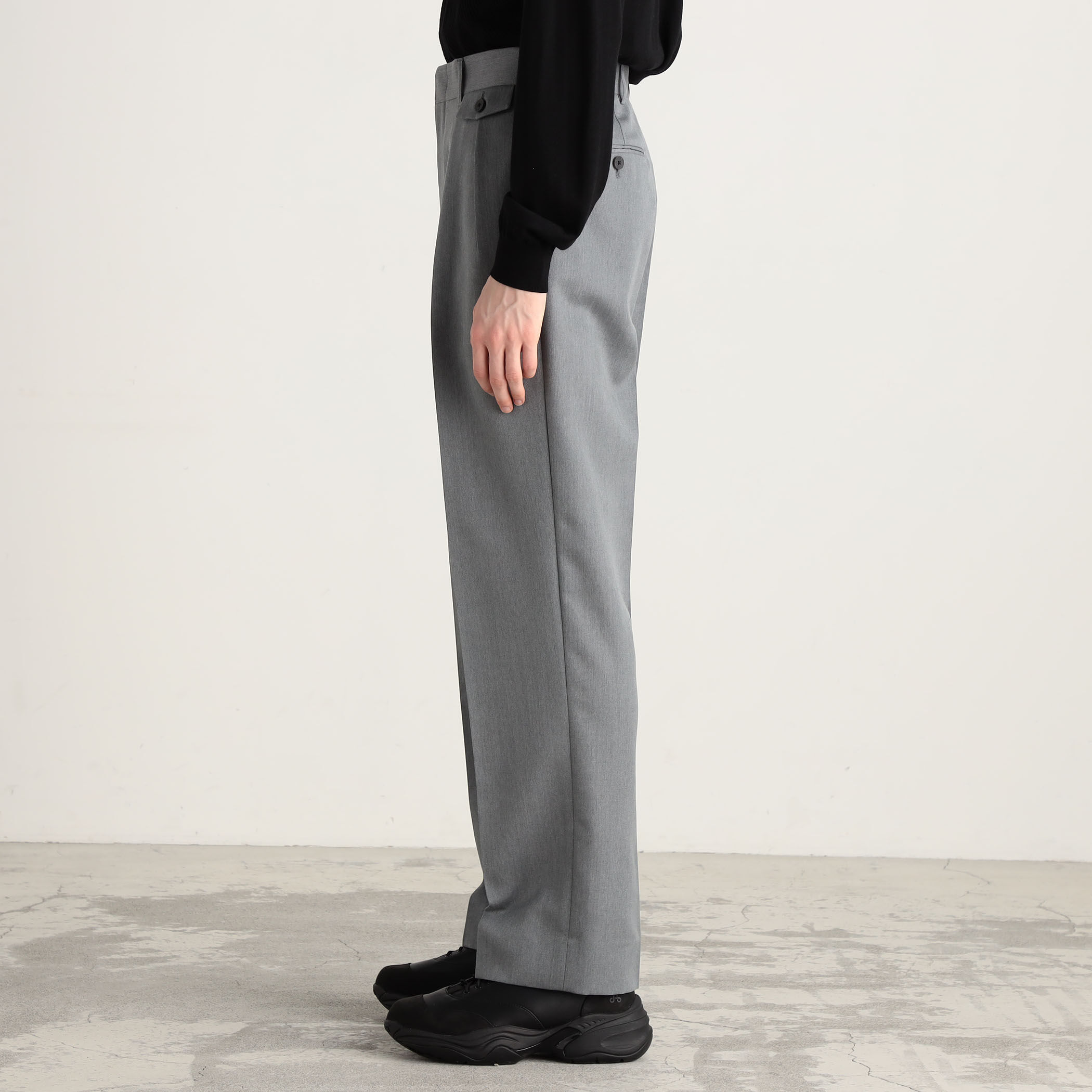 ウールモヘヤ2タックパンツ 美品！comoli ウール2タックパンツ コモリ