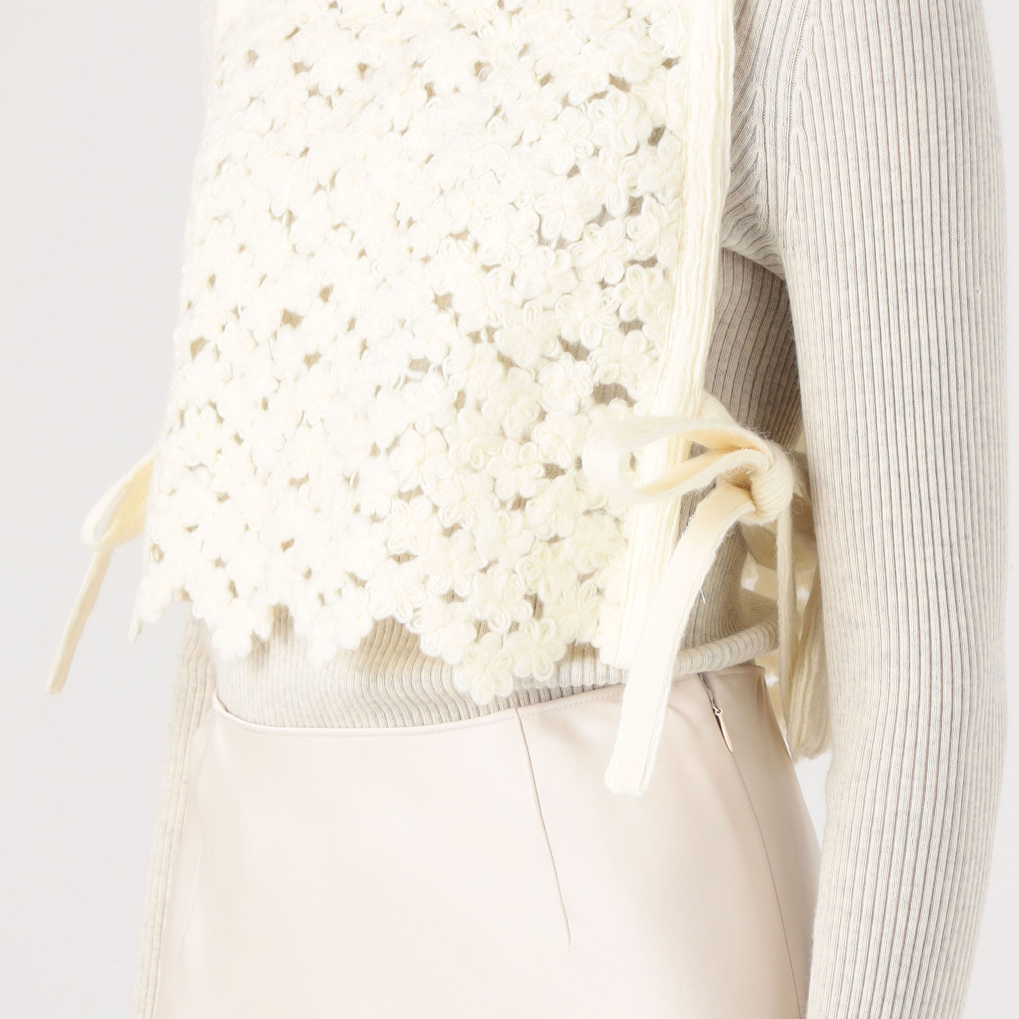 □Hailey ショートジレ｜トゥモローランド 公式通販