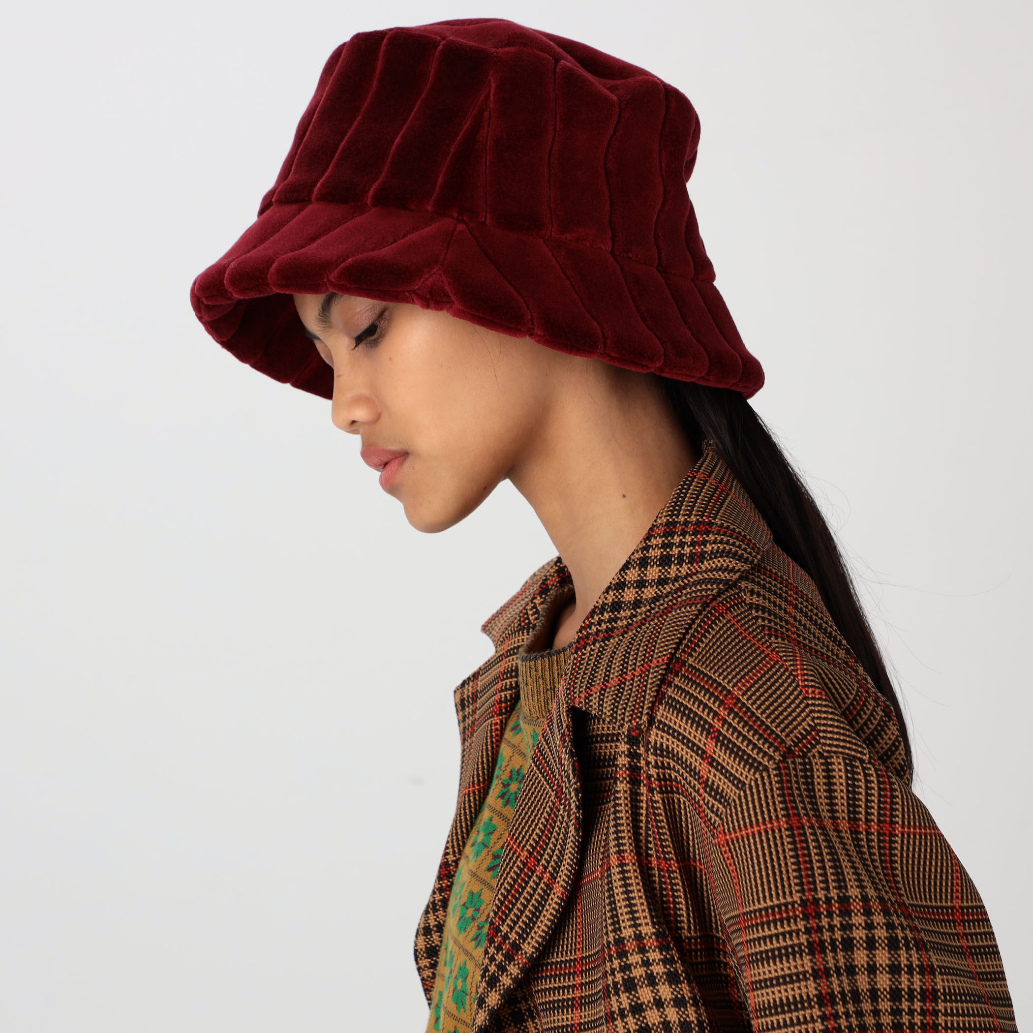 □CABaN マキシコーデュロイバケットハット｜トゥモローランド 公式通販