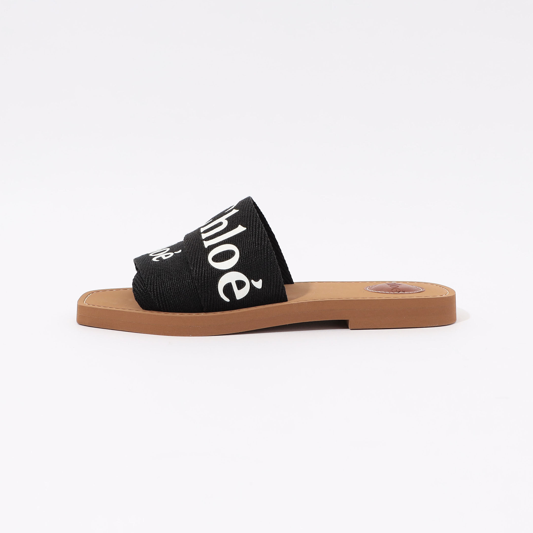 □Chloe WOODY フラットサンダル｜トゥモローランド 公式通販