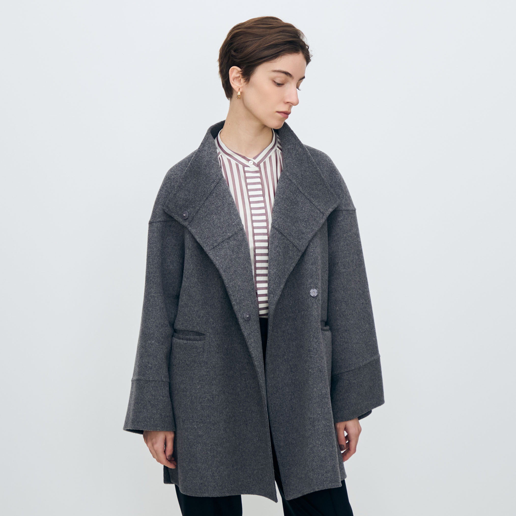 スーパーダブルフェイス スタンドカラーコート｜トゥモローランド 公式通販