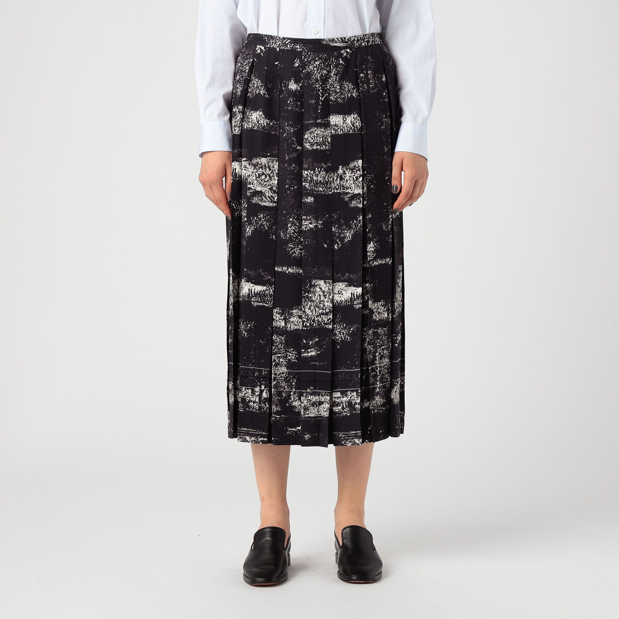 100%新正規品MARNI ローズプリントボックスプリーツスカート スカート