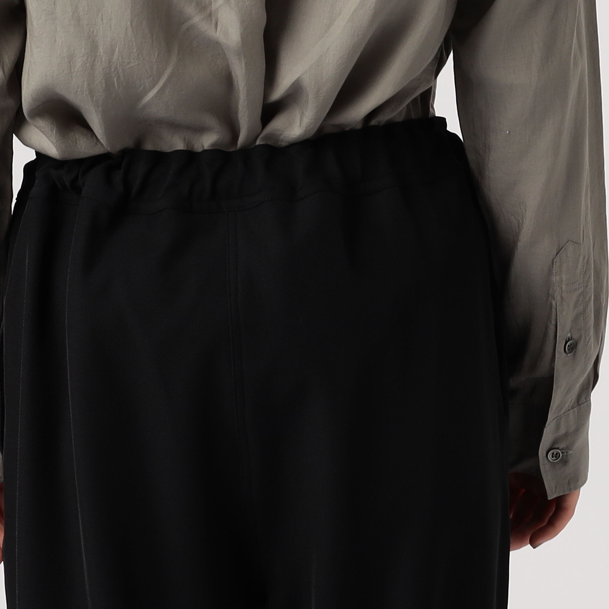 ポリエステルレーヨン タックワイドパンツ｜トゥモローランド 公式通販