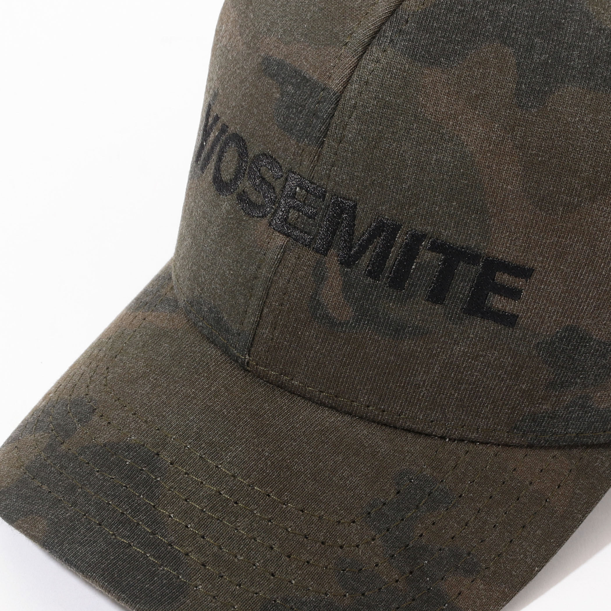 YOSEMITE カモフラージュ トラッカーキャップ MNWC0496YE