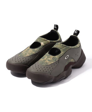 Oakley Factory Team × SOUTH2 WEST8 Flesh Sandal