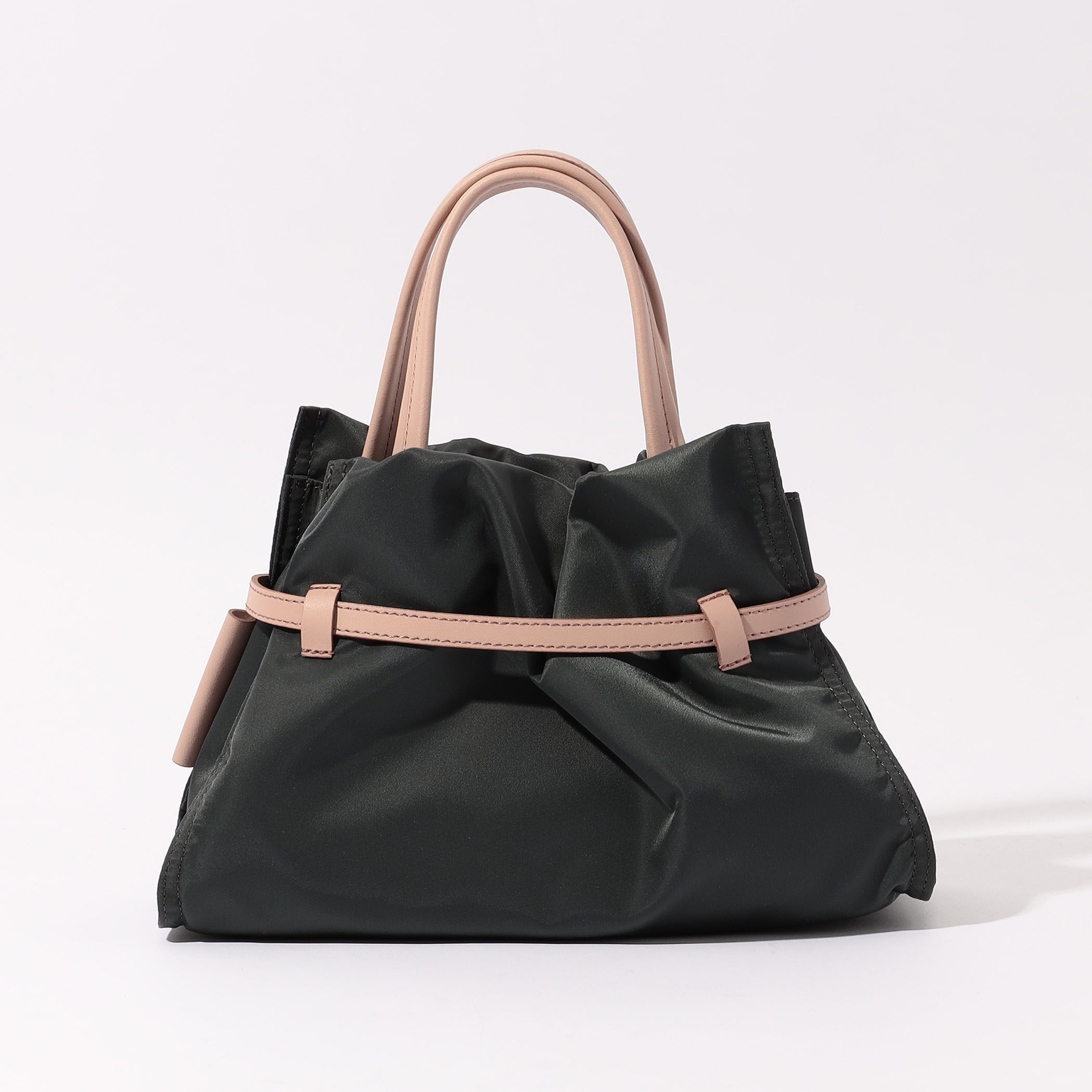 ぴこぴこ　ビアズリー　トゥモローランド　２wayバック新品 VIOLAd'ORO MINI NYLON BIANCA トートバッグ｜トゥモローランド 公式サイト