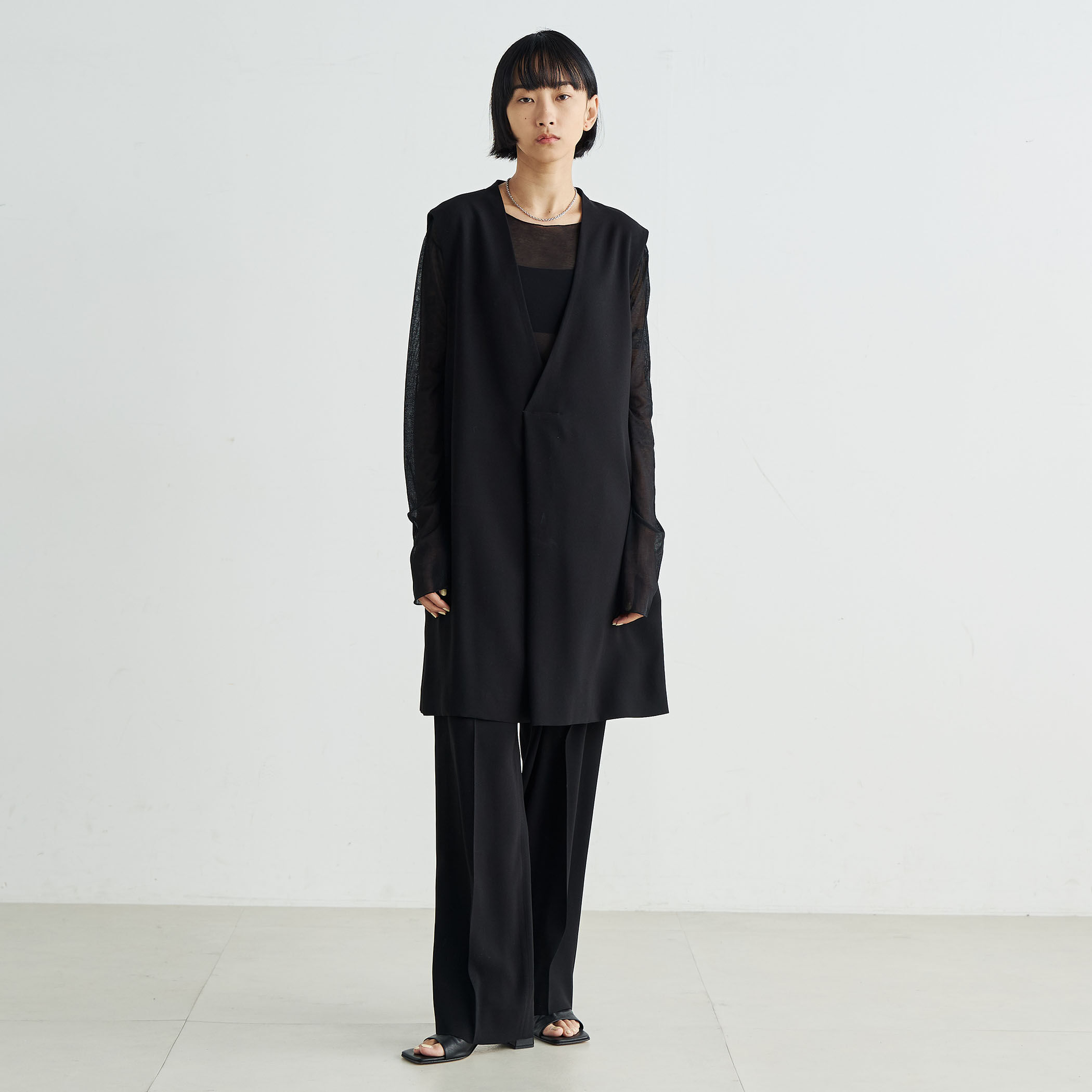 FIRMUM セミグロスレーヨン・バックサテンショートパンツ　BLACK XS FIRMUM フィルマム / セミグロスレーヨン・バックサテンショート