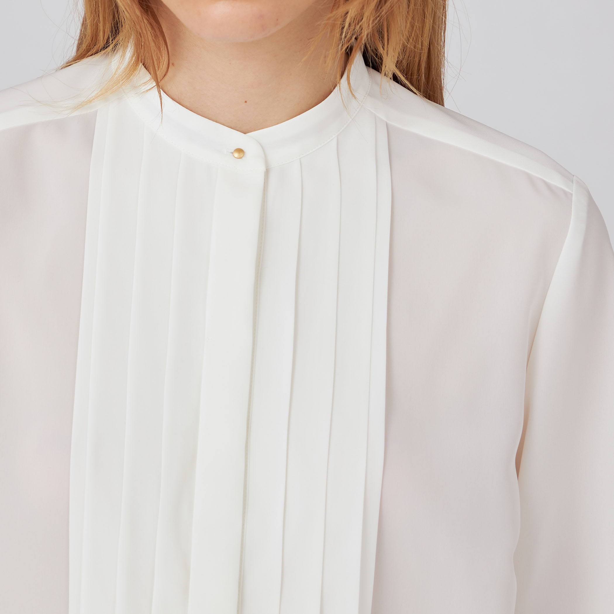 クリアデシン メタルボタンシャツブラウス｜トゥモローランド 公式通販