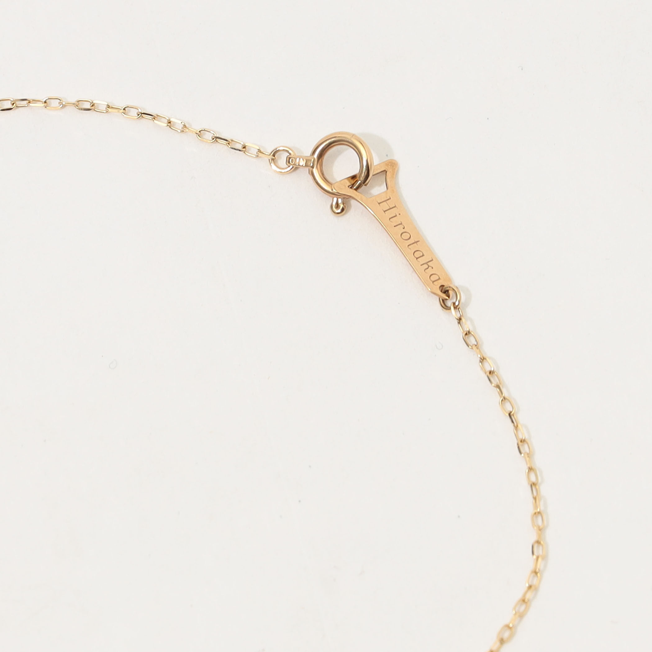 Hirotaka ゴールド バー ネックレス Hirotaka】チェーンの長さが自由自在☆バーネックレス | BIJOUX THREEC