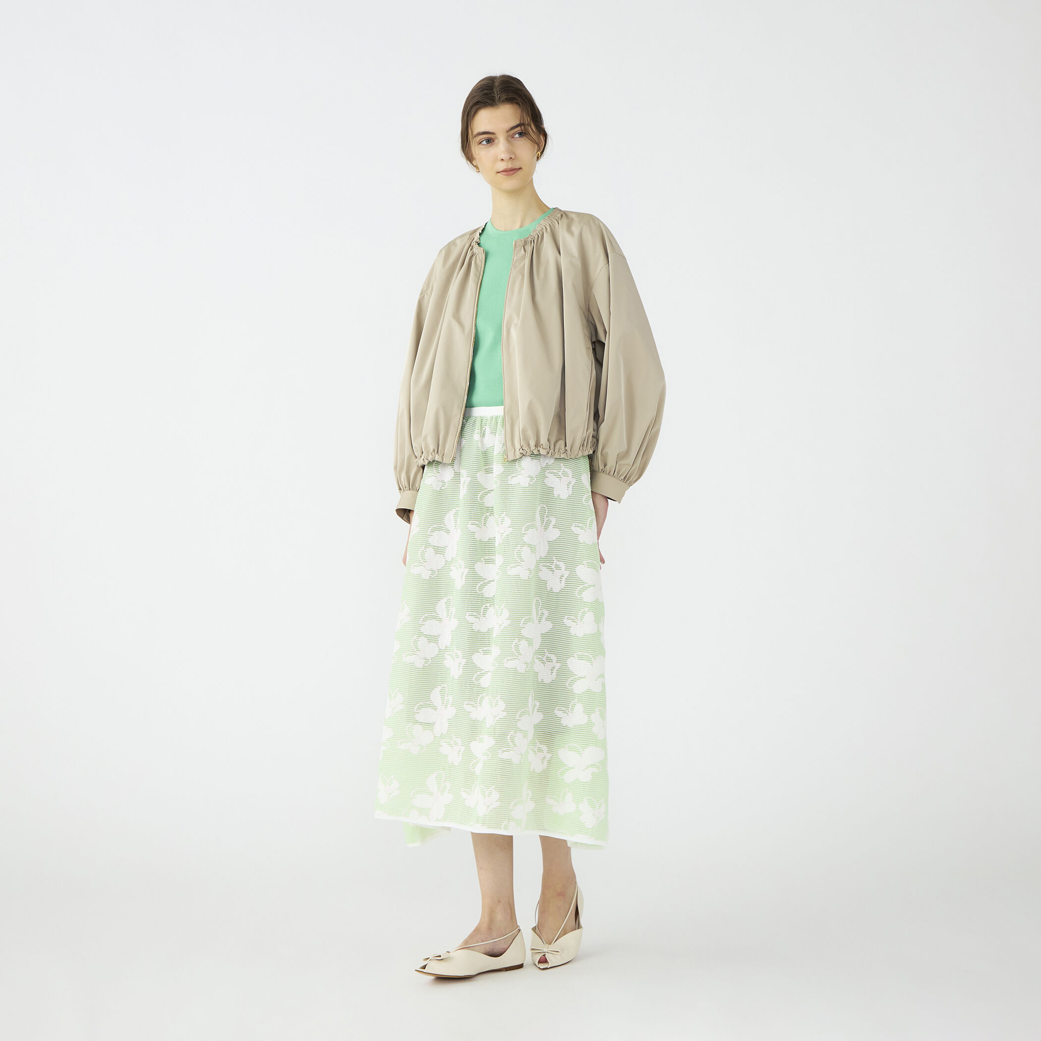 WEB先行予約】ライトパウダリータフタ ギャザーブルゾン