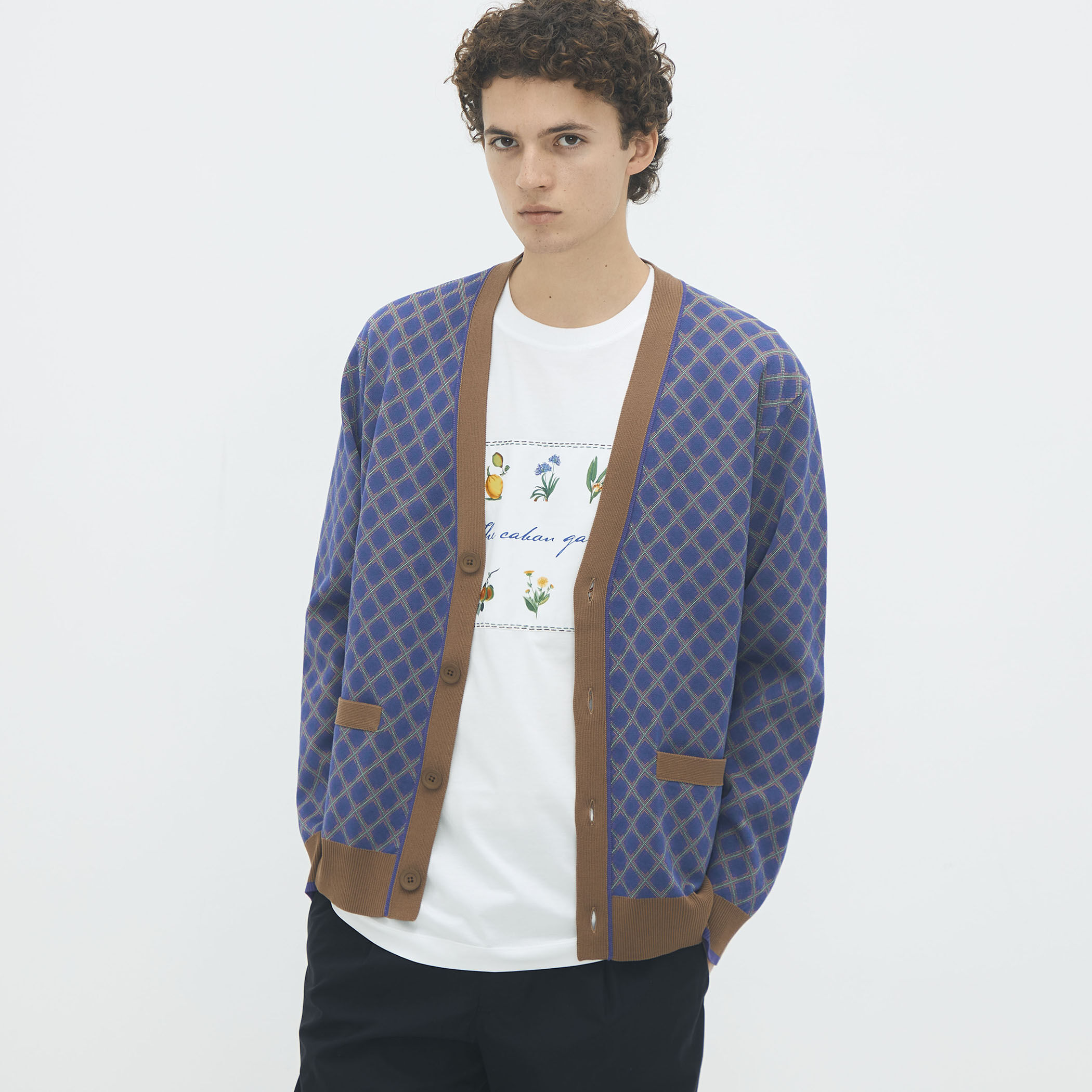 コットンポリエステル チェックジャカード Vネックカーディガン