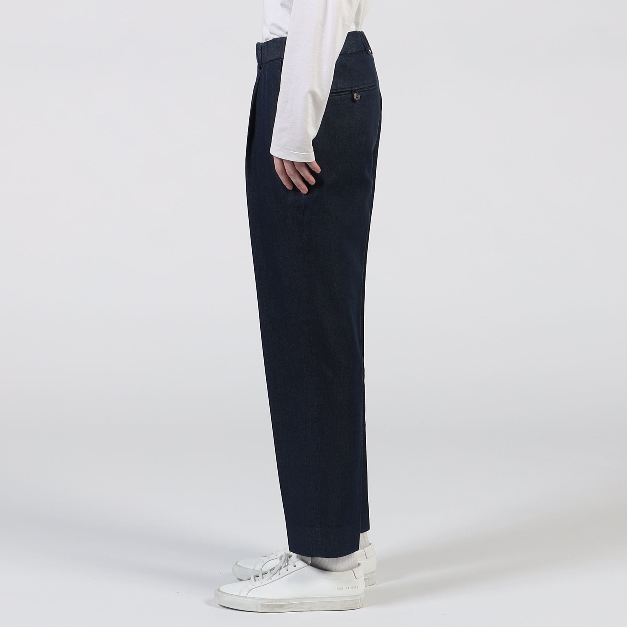 CABaN シーアイランドデニム シャーリングパンツ｜トゥモローランド