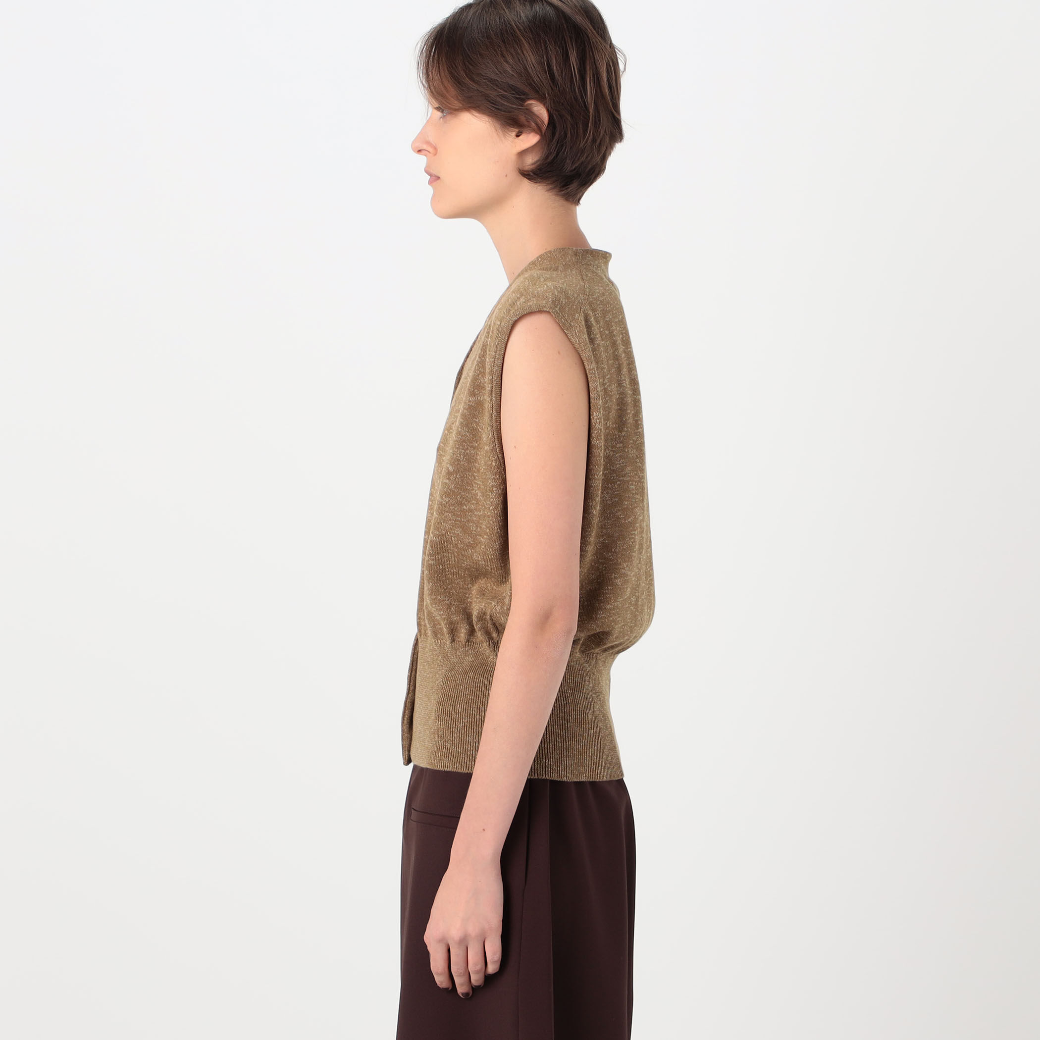 CORDERA Vネックベスト｜トゥモローランド 公式通販