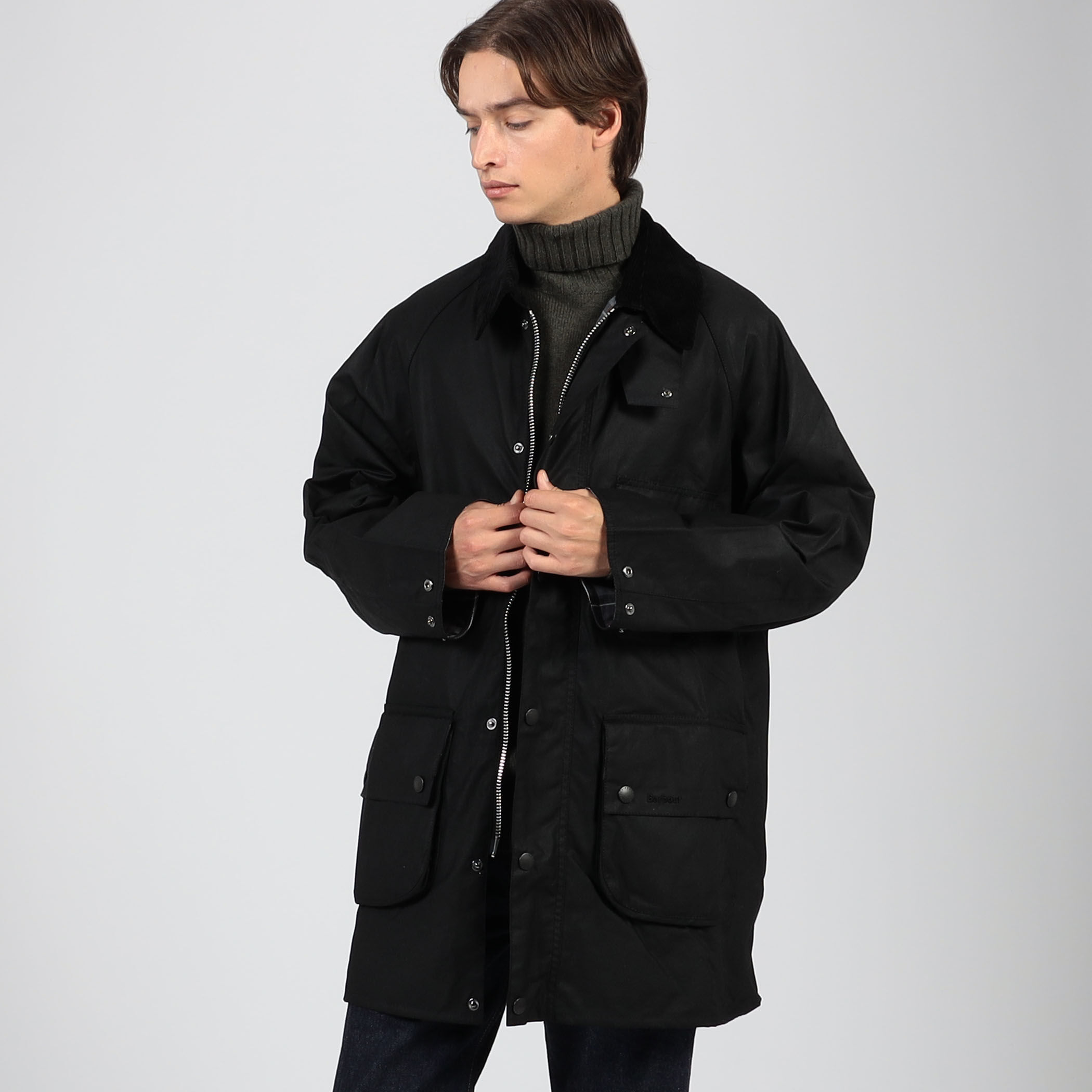 バブアー　 オーバーサイズ ソルウェイ ワックスジャケット 　ブラック 40 Barbour SOLWAY オーバーサイズ ワックスジャケット｜トゥモローランド