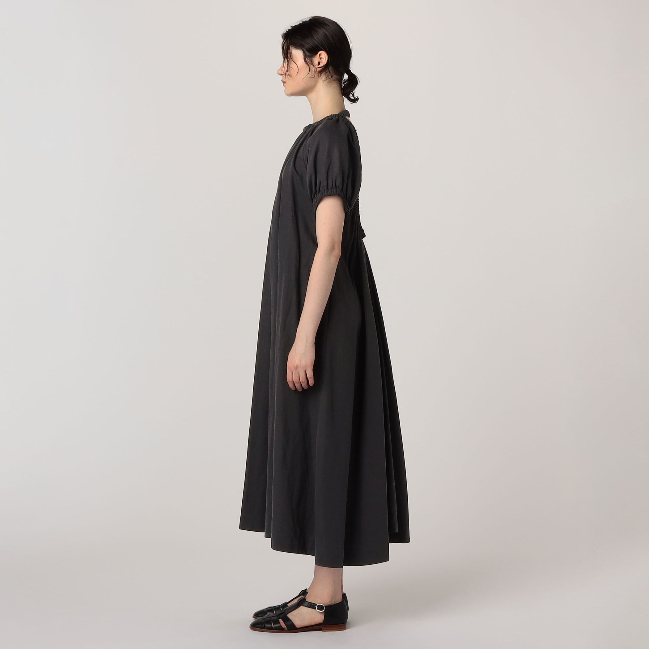 【関税込み】Molly Goddard ベージュ Lacey コート Molly Goddardのベージュ Lacey コートがセール中