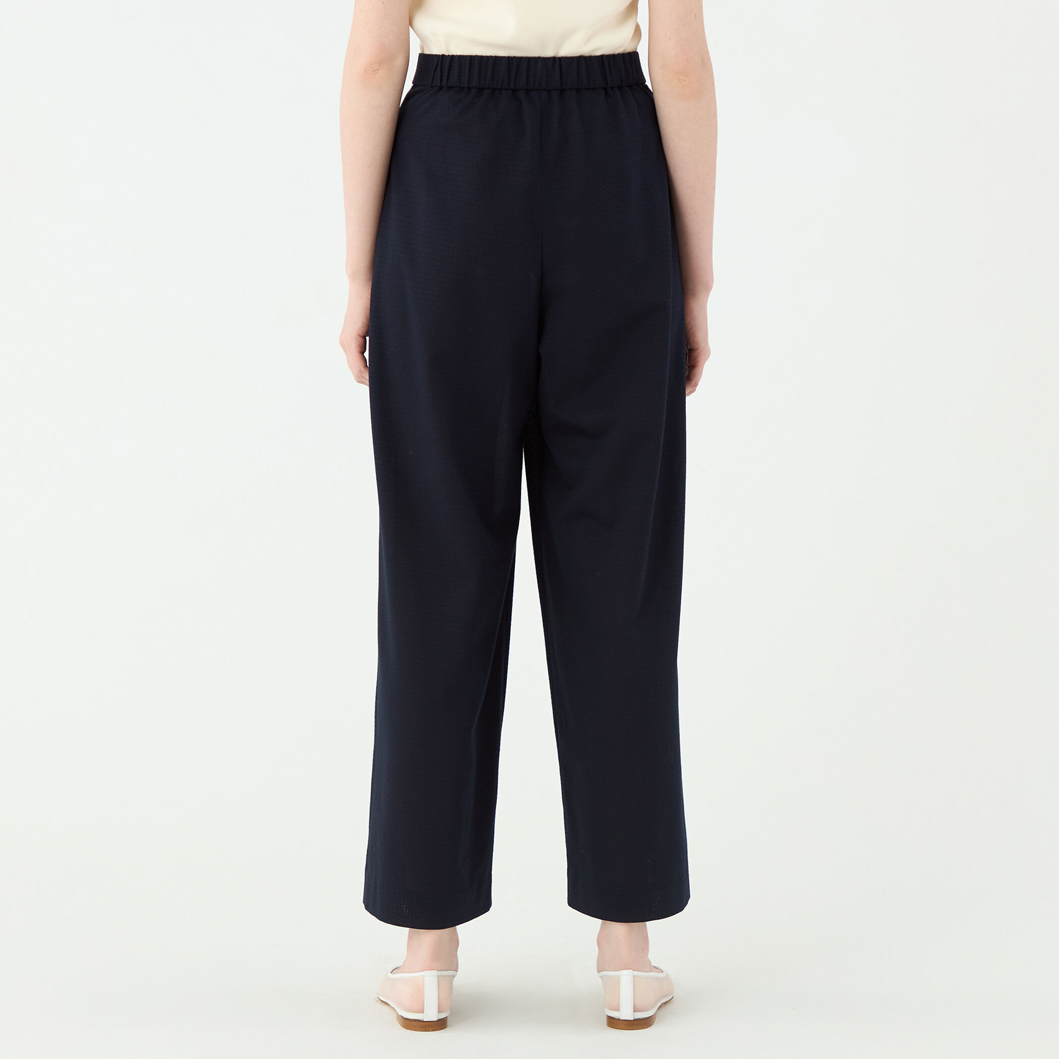 【トゥモローランド】BALLSEYレーヨンコットンツイルタッククロップドパンツ セール】 ポリエステルレーヨン フロントタッククロップドパンツ