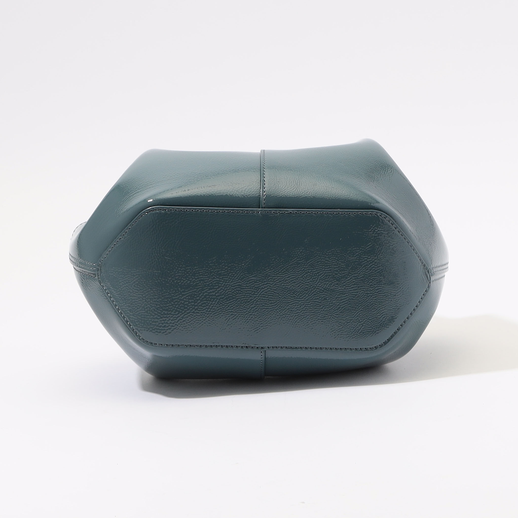 Atelier TOMORROWLAND SHELL MINI エナメルバッグ｜トゥモローランド