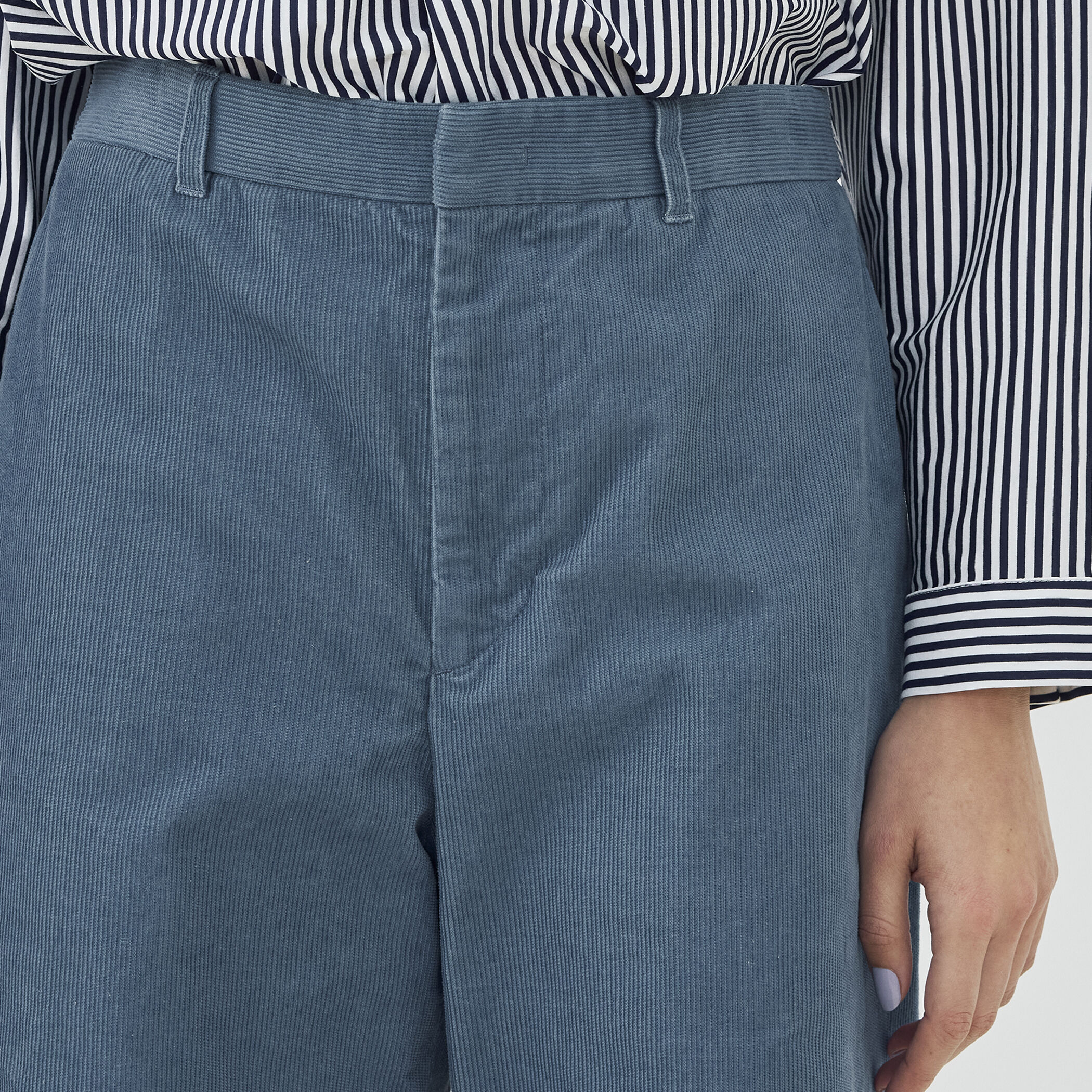 WEB先行予約】ライトコーデュロイ イージーストレートパンツ