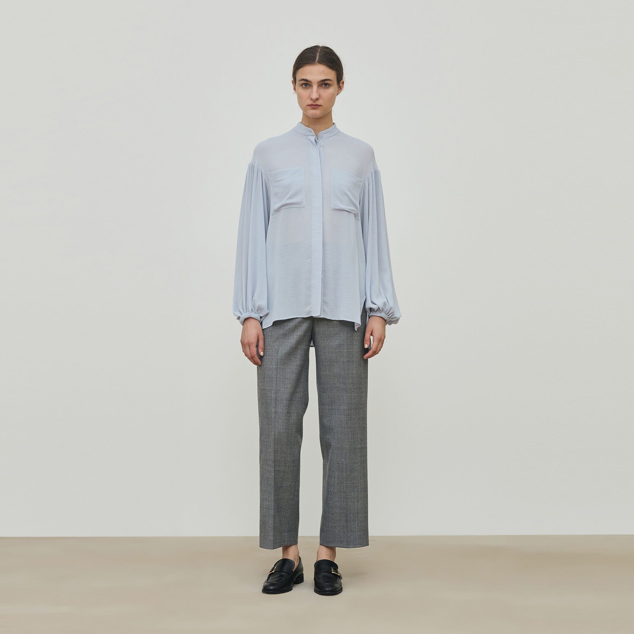 ダブルクレープ チュニックブラウス｜トゥモローランド 公式通販