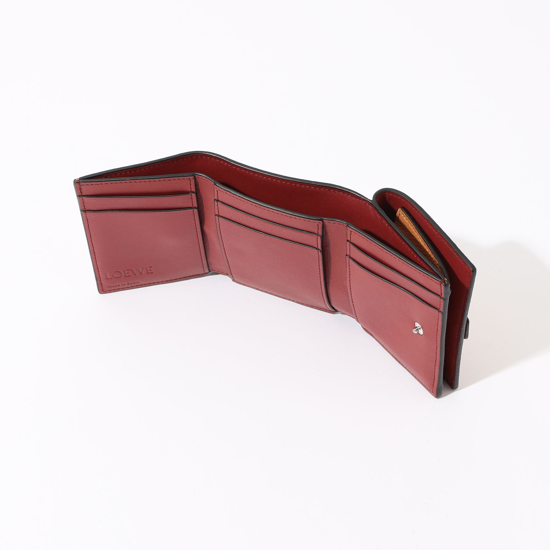 LOEWE（ロエベ） トリプルフォールドウォレット​ トライフォールド ウォレット（ソフトグレインカーフ） ベージュ
