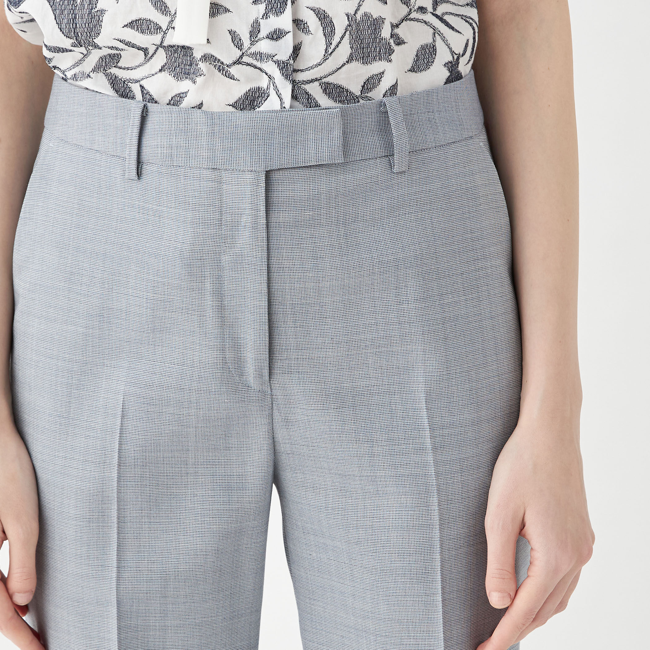 シャイニーピンポイント テーパードパンツ｜トゥモローランド