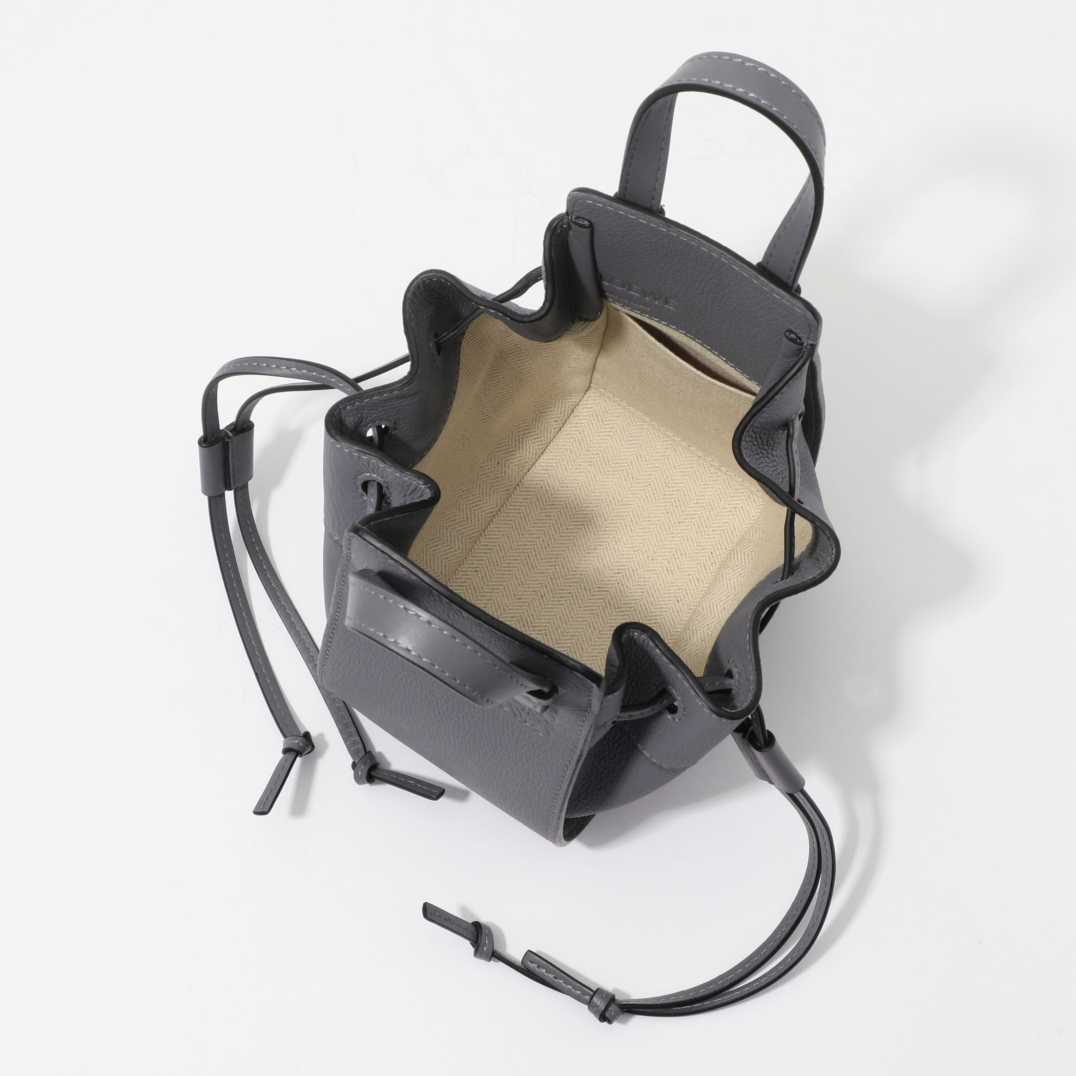 LOEWE ハンモックミニバッグ|トゥモローランド 公式通販 LOEWE ハンモックミニバッグ|トゥモローランド 公式通販