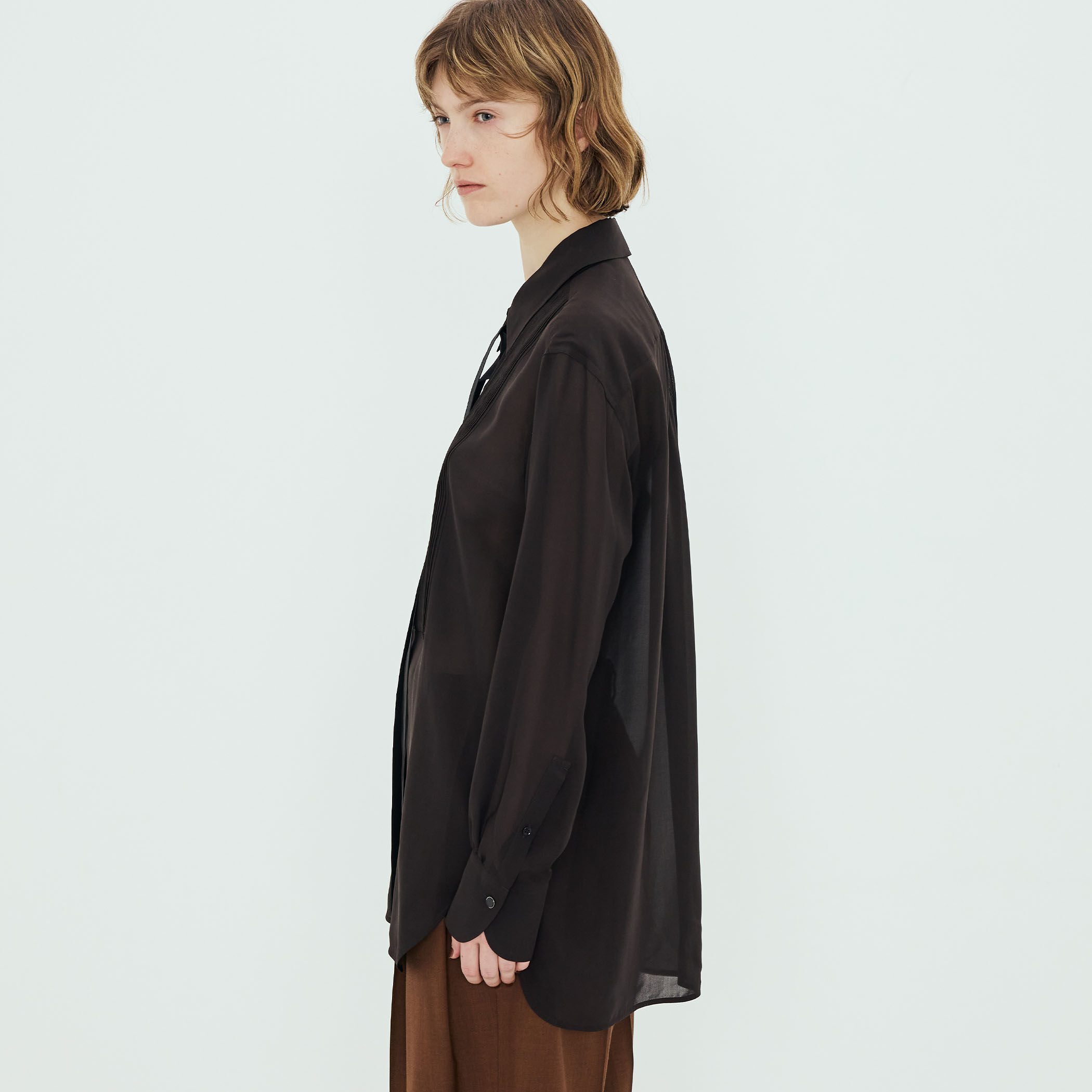 LOHEN シャツ 2024AW PRE ORDER】Voxy line cropped T shirt – LOHEN